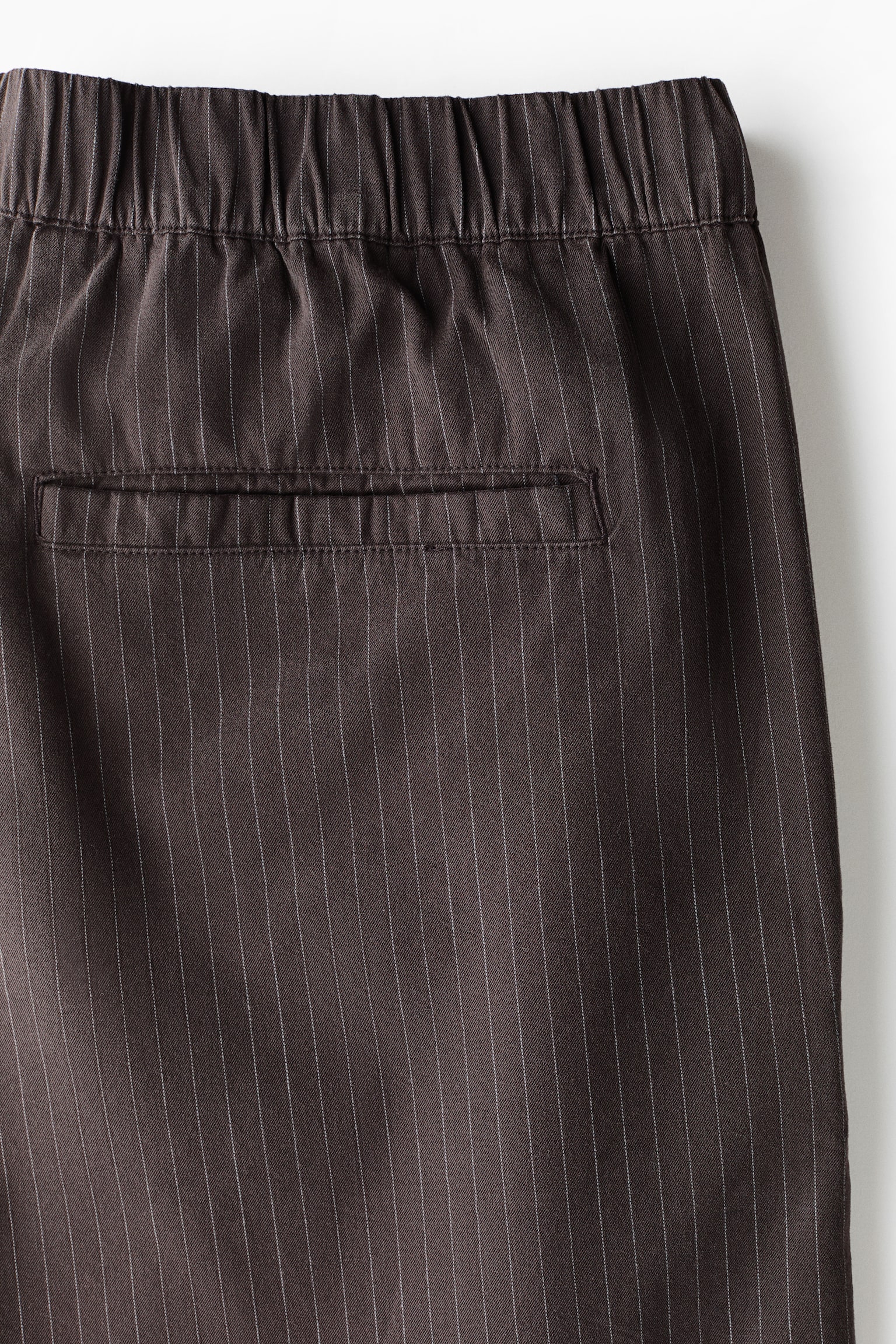 Мужские брюки H&M Loose-Fit Pleated, цвет: Тёмный коричневый — фото 5