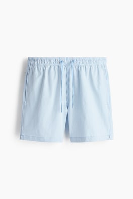 Badshorts i bäckebölja