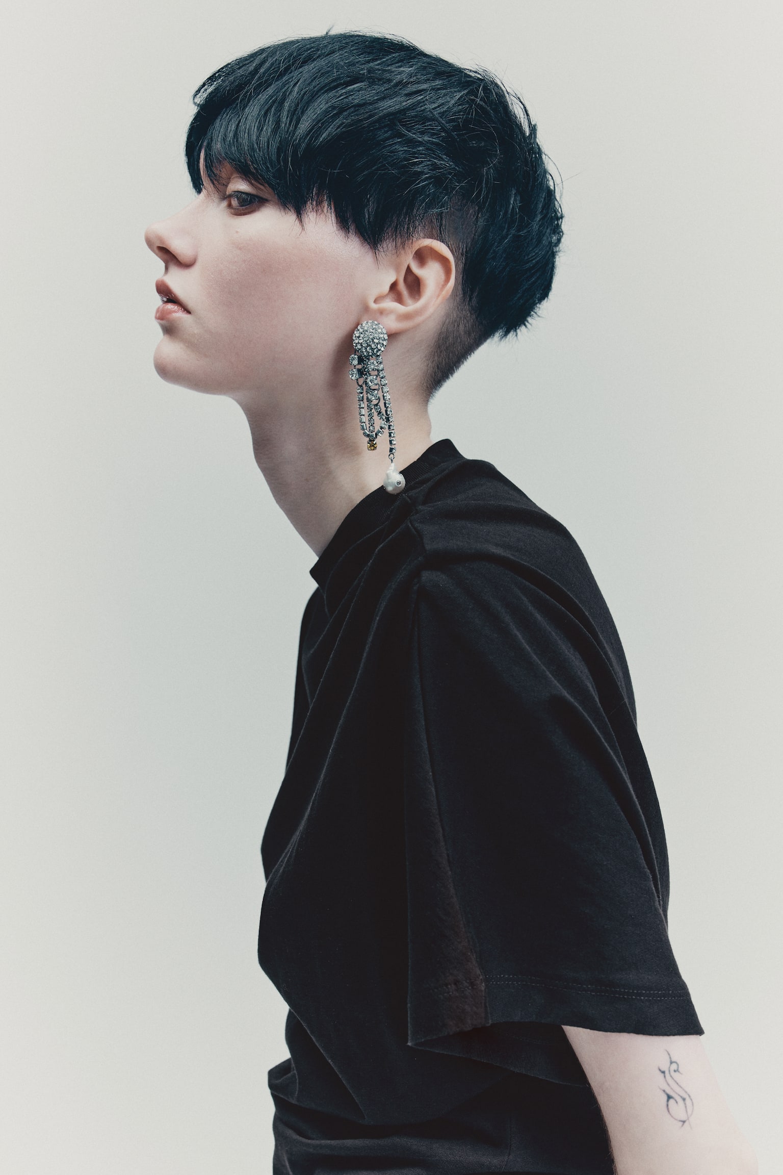 Nariasené tričko - Čierna - 5