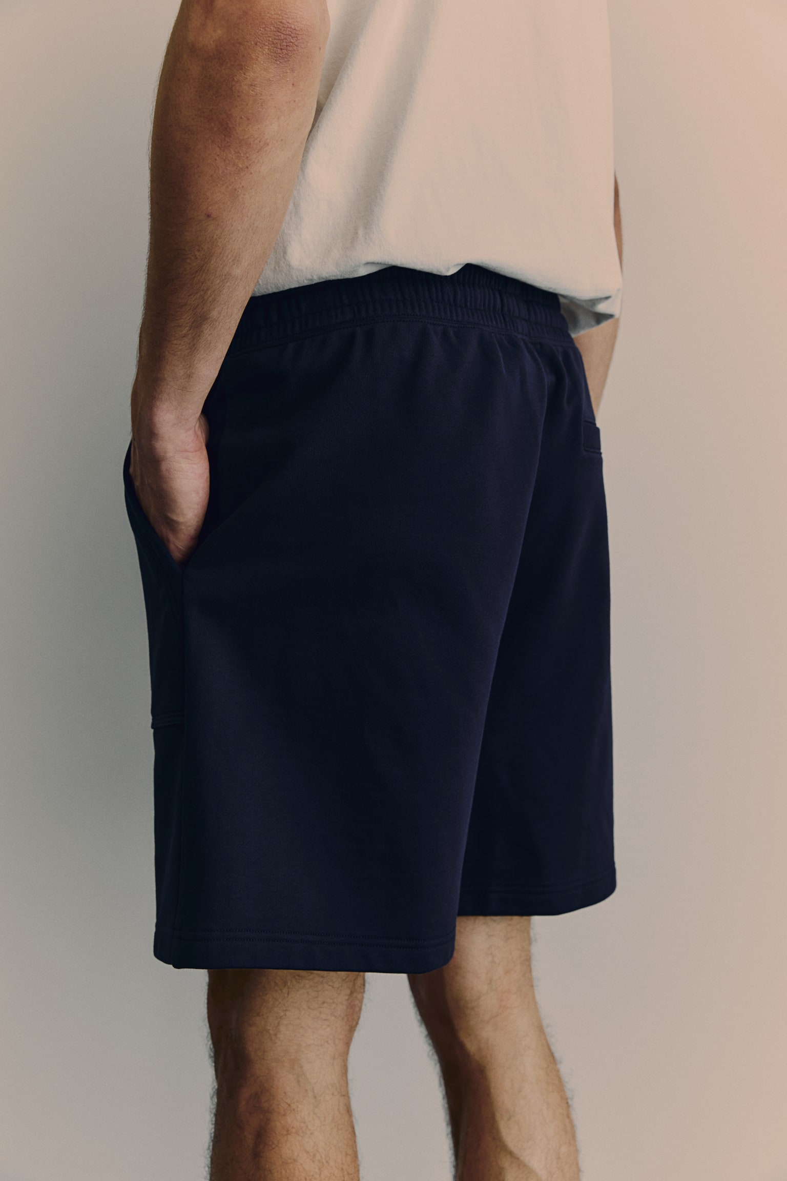 Regular Fit Sweatshorts - Navy blue/Cream - 4