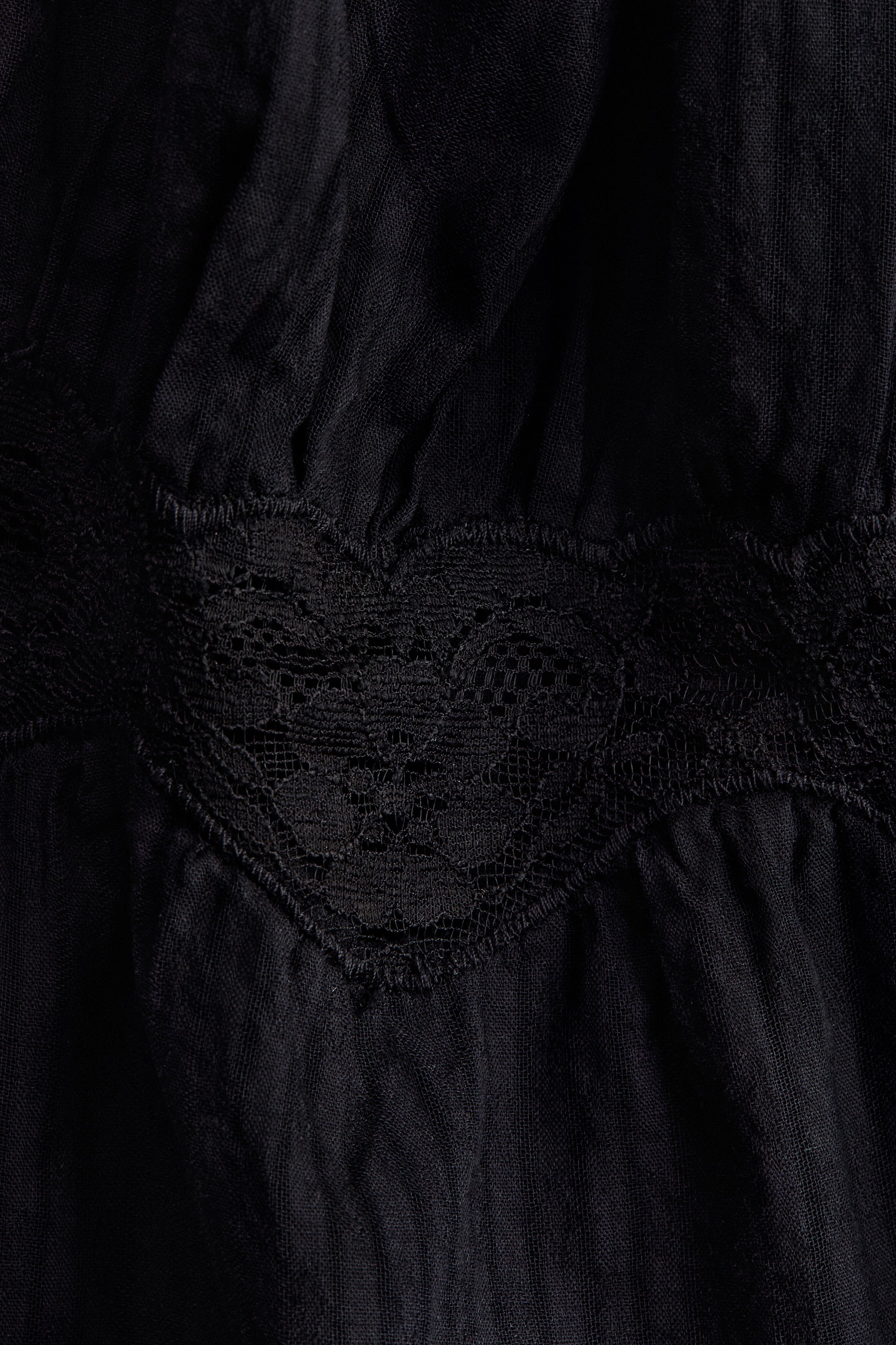 Pyjama short une pièce avec dentelle