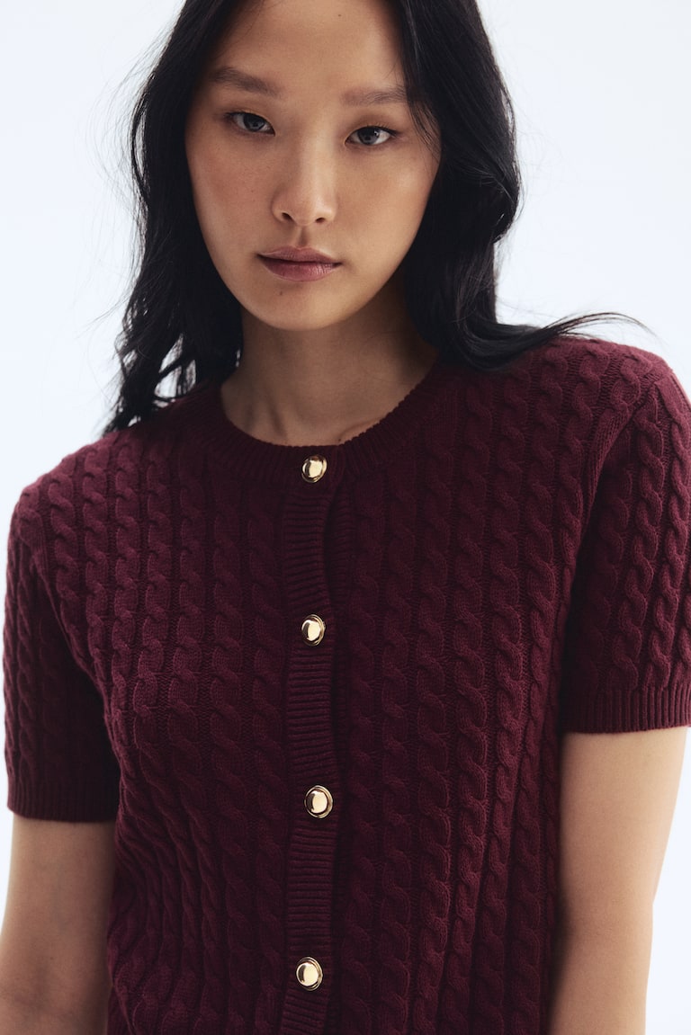 Cardigan in Zopfstrick