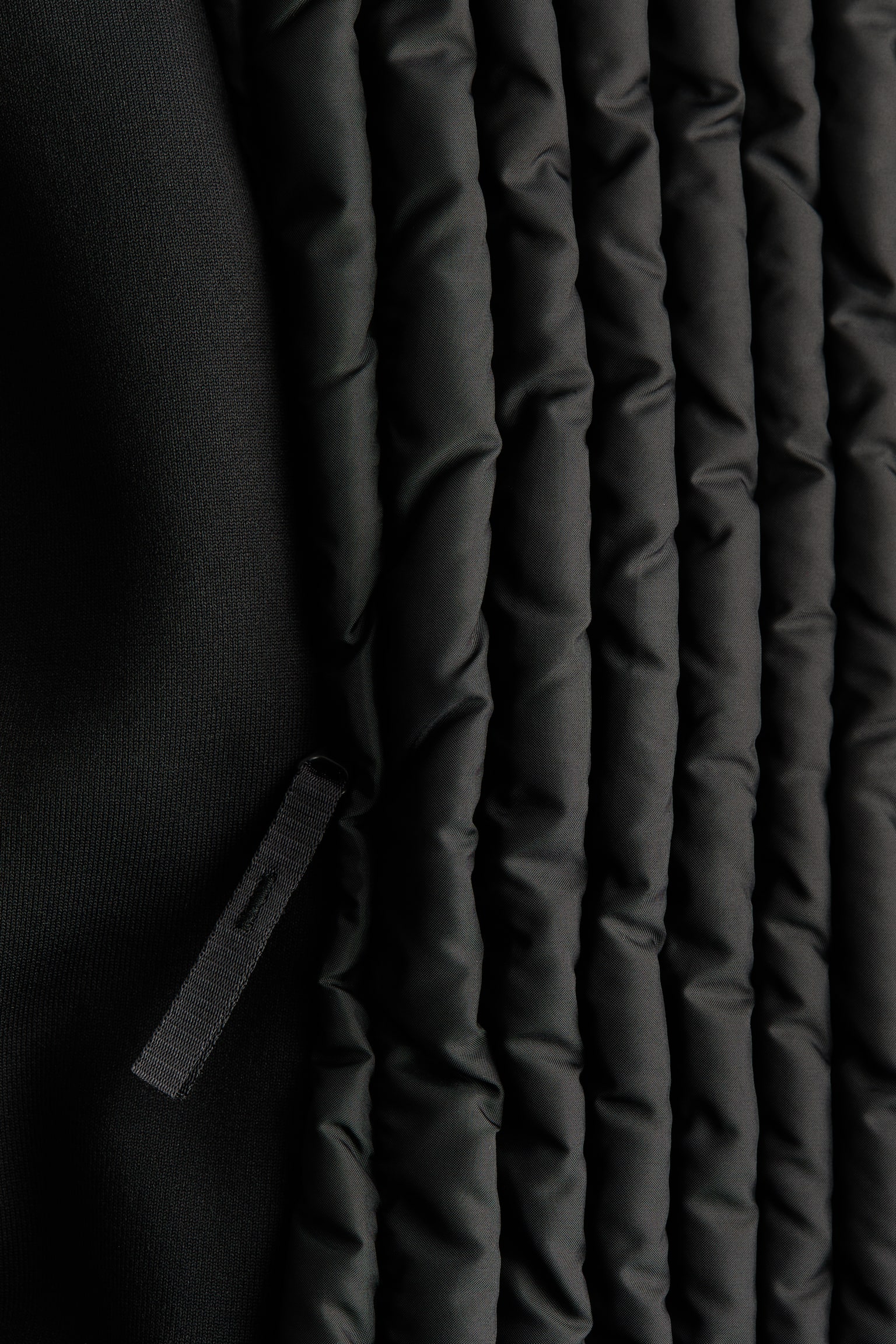 Тънко капитонирано яке с ThermoMove™ - Черен - 4