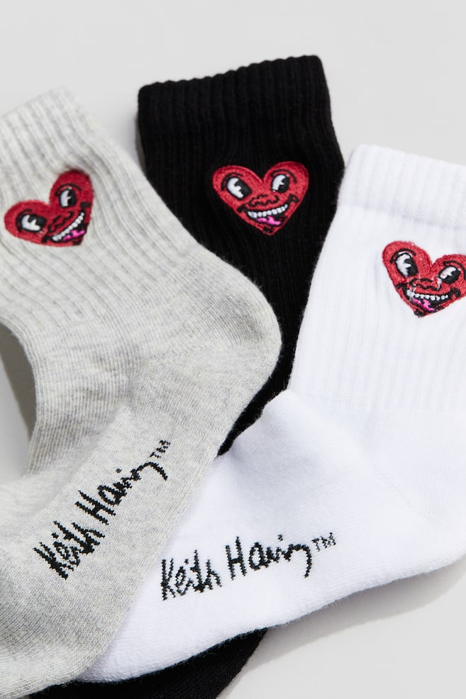 5 kpl upotuskuvallisia sukkia - Musta/Keith Haring - 3
