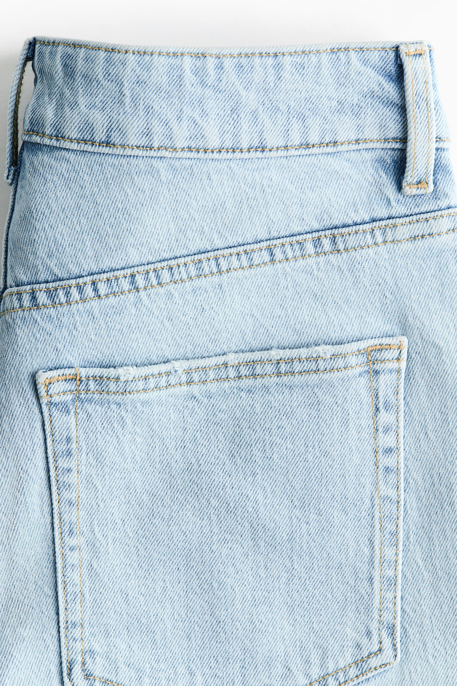 High-waisted denim shorts - 5