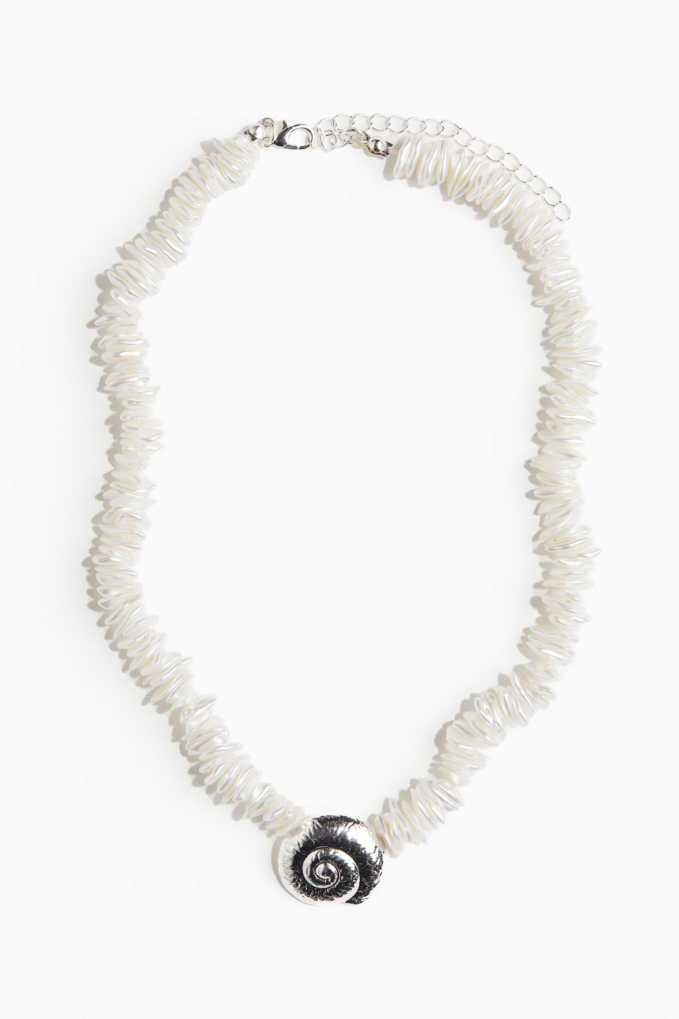 Short Beaded Necklace