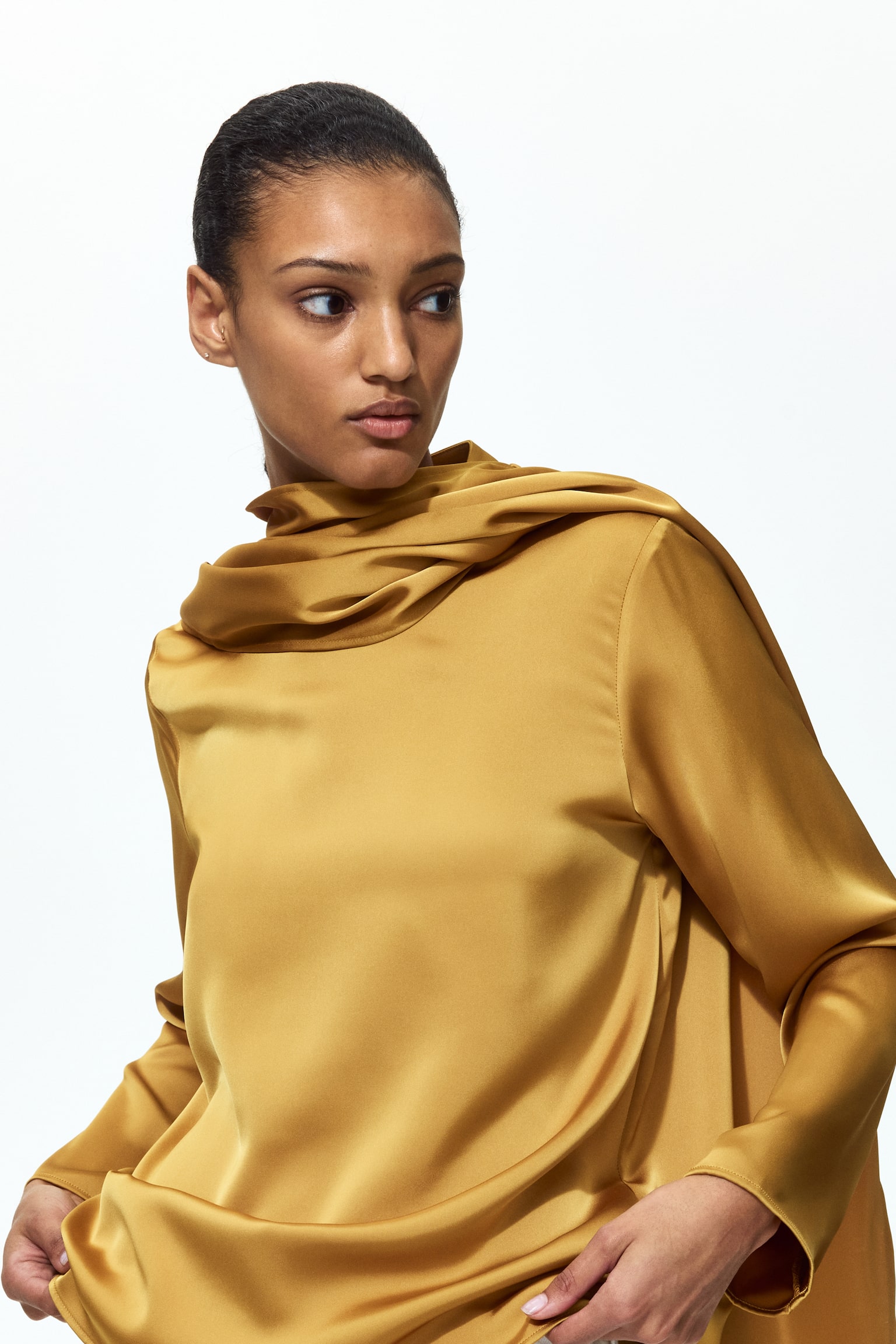 Blusa de satén con detalle de chal - Amarillo mostaza/Beige claro - 3