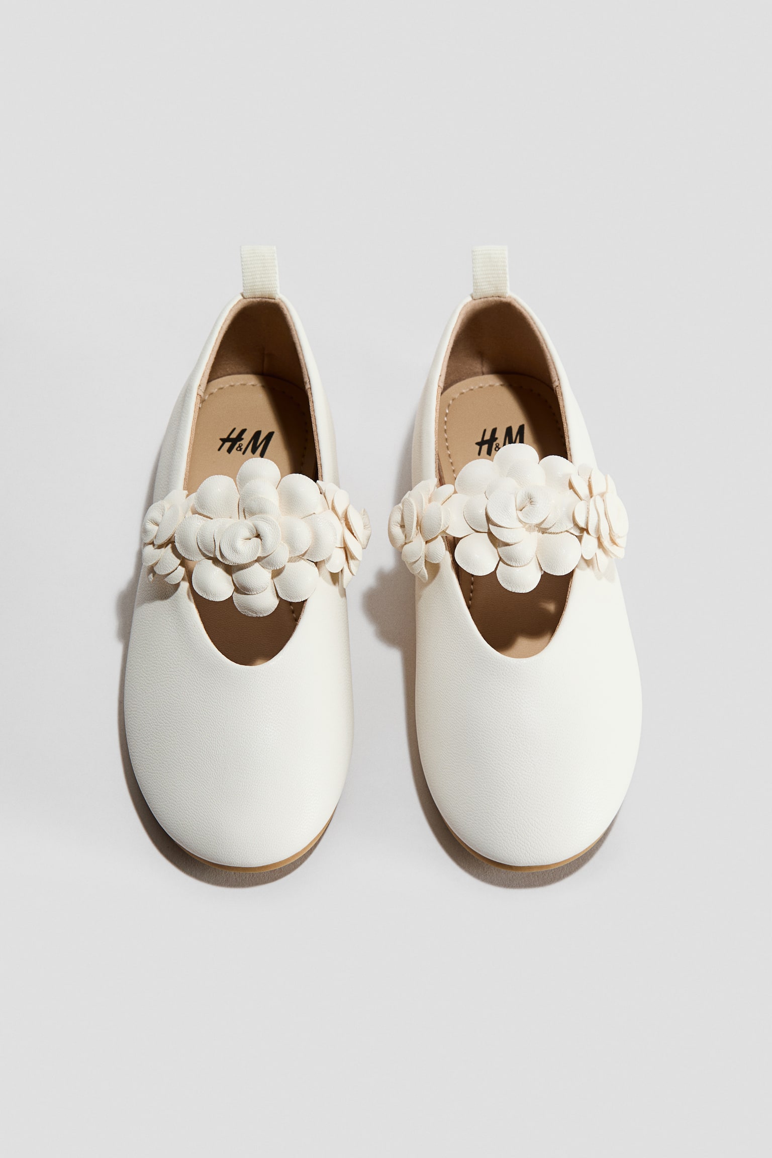 Appliquéd ballet pumps - Cream
