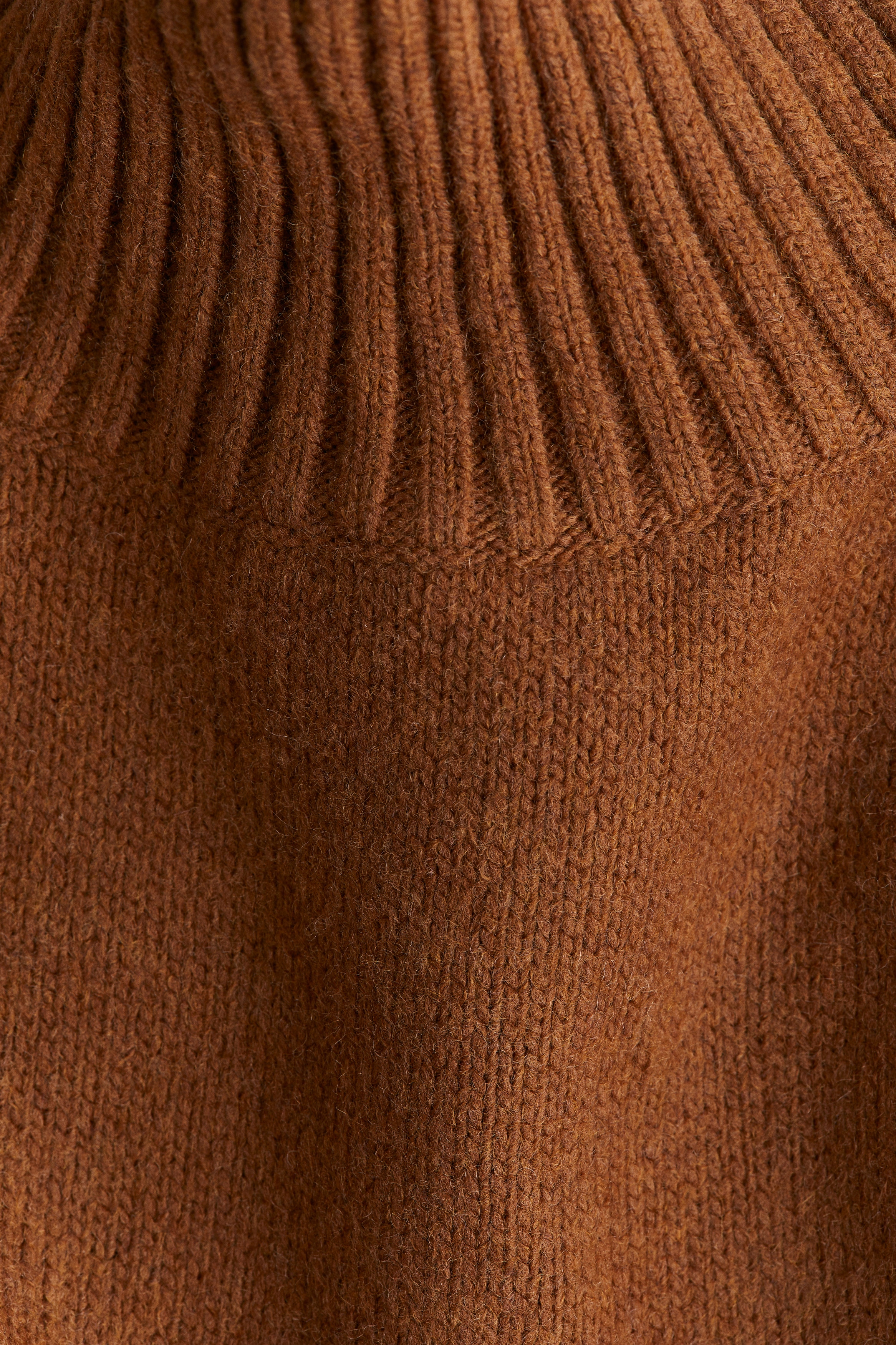Women's Brown Oversized Mock-Turtleneck Sweater | H&M US