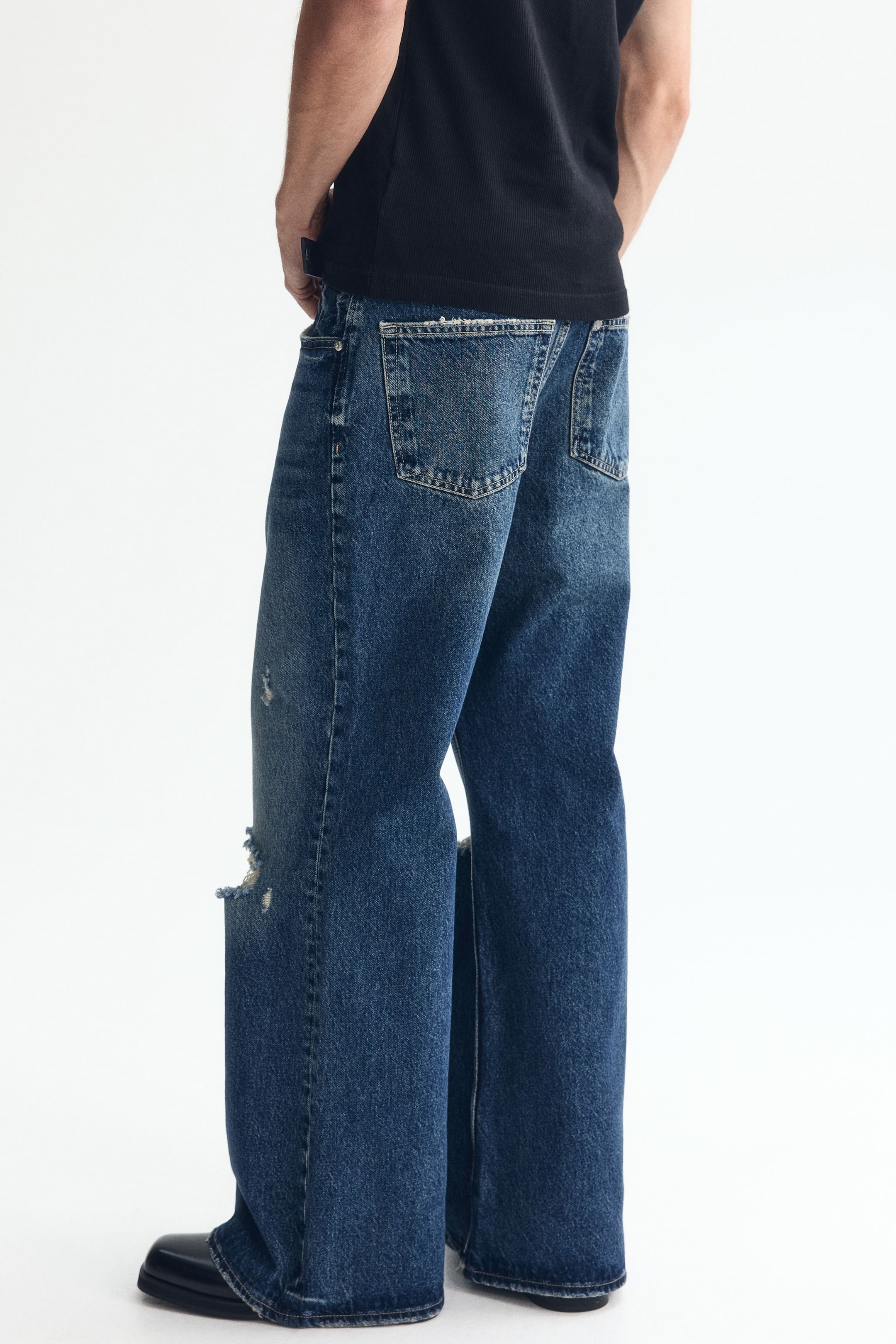 Loose Bootcut Jeans