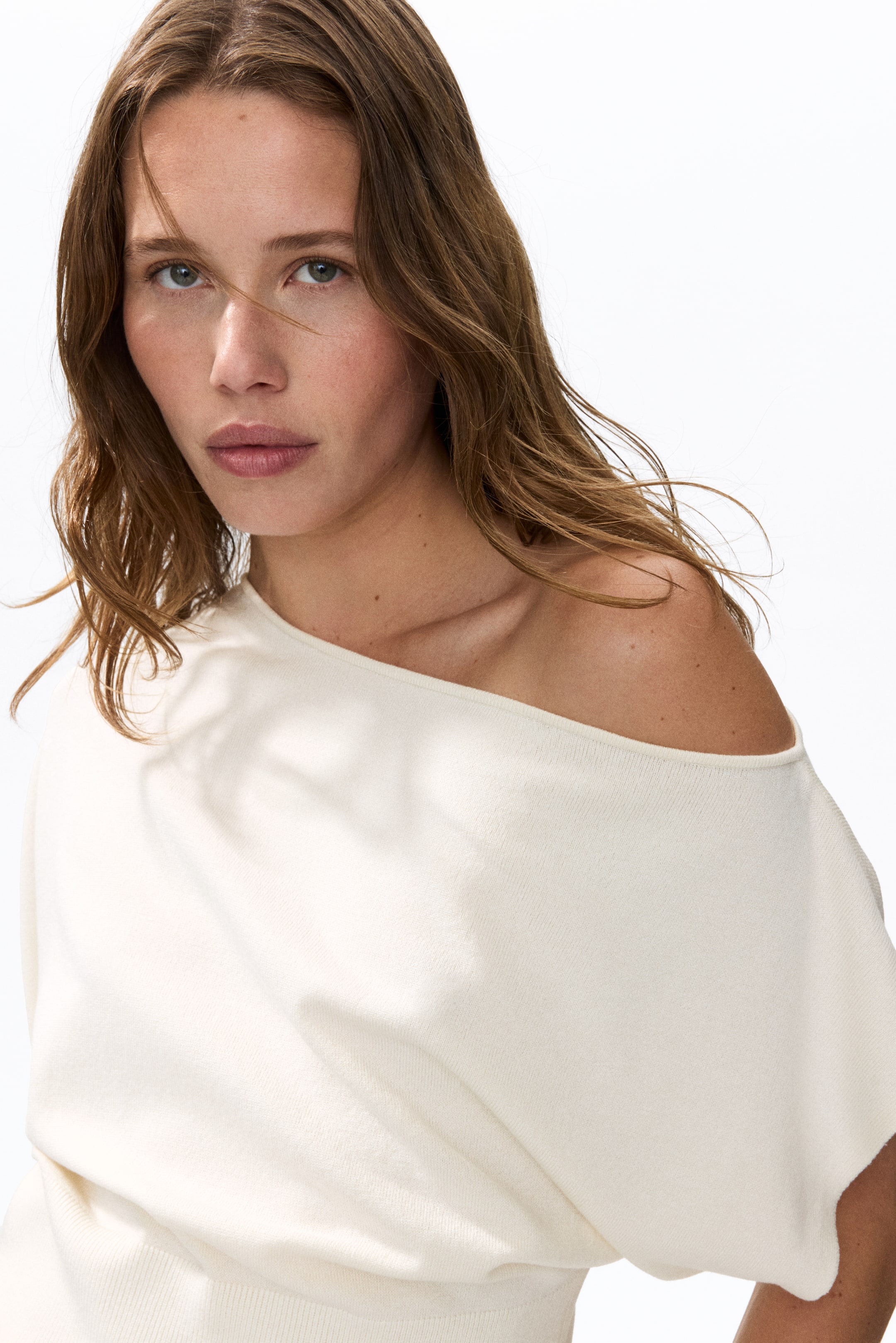 Fine-Knit One-Shoulder Top