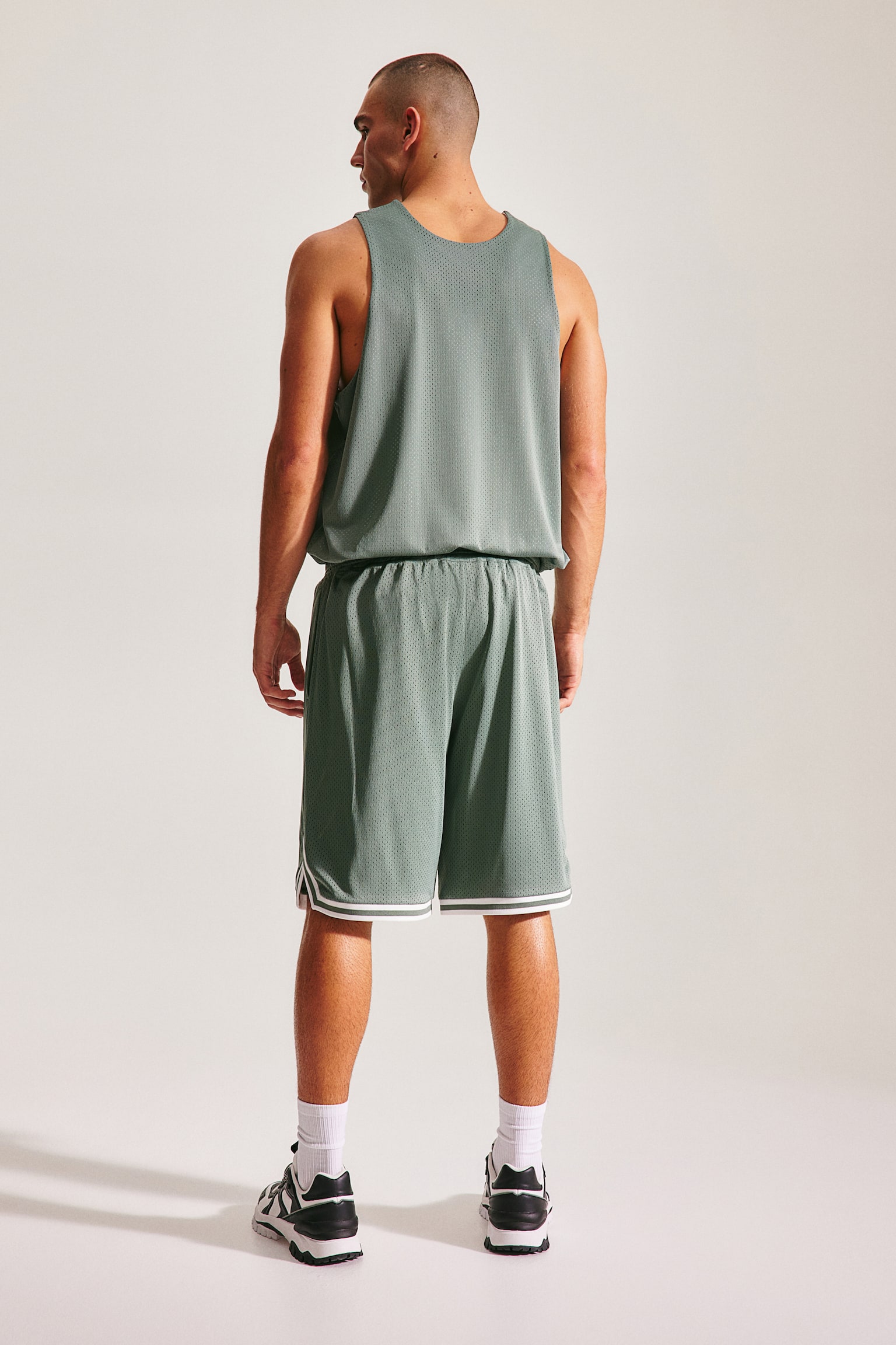 Long Basketball Shorts In DryMove™ - Khaki green/Black - 4