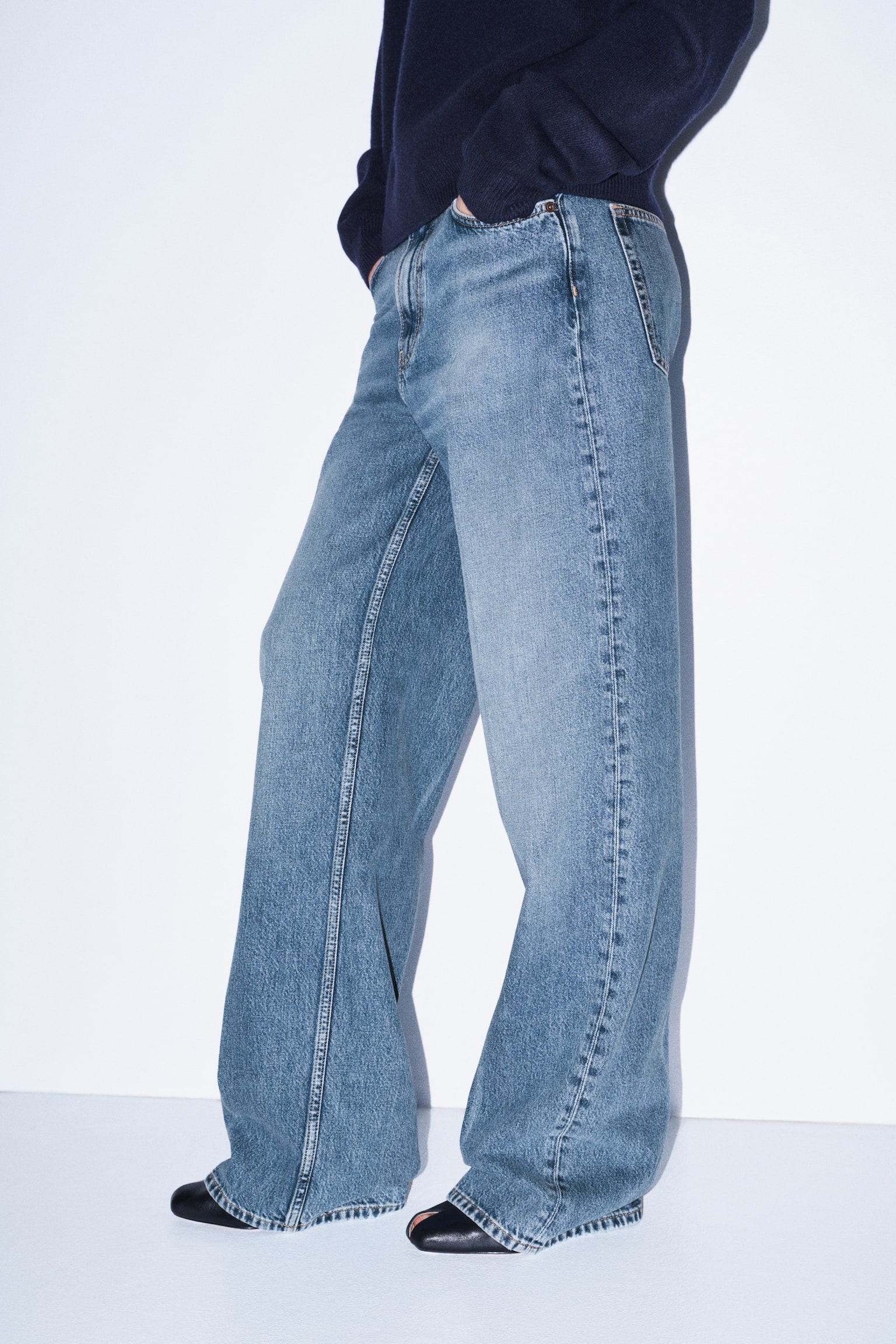 Женские джинсы H&M Wide-Leg Creased, цвет: Светлый джинсовый синий — фото 5