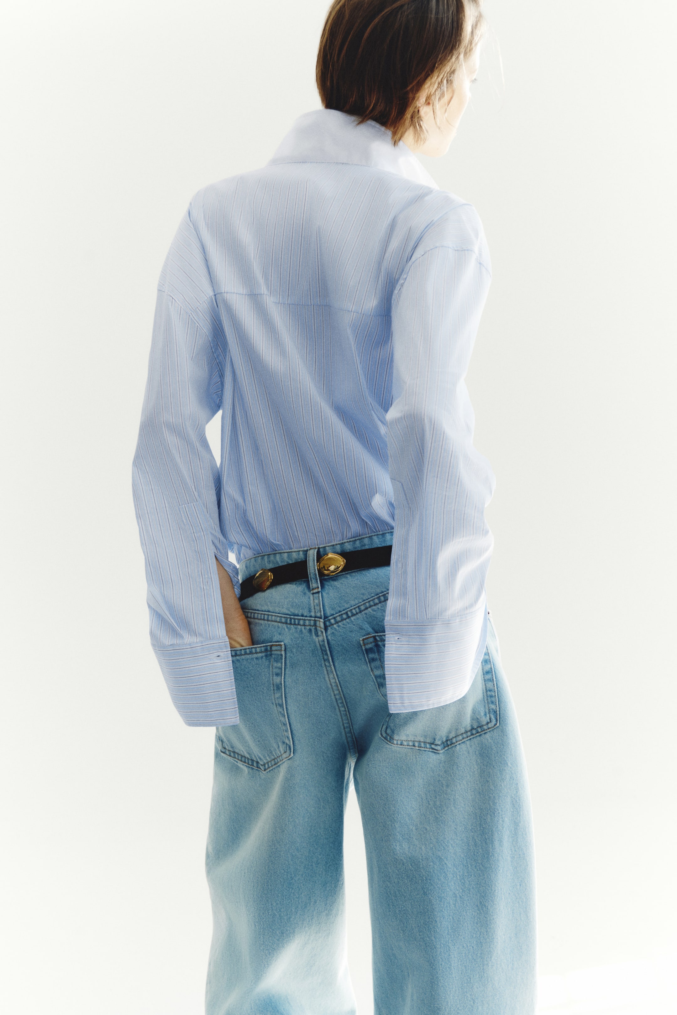 Chemise à col droit
