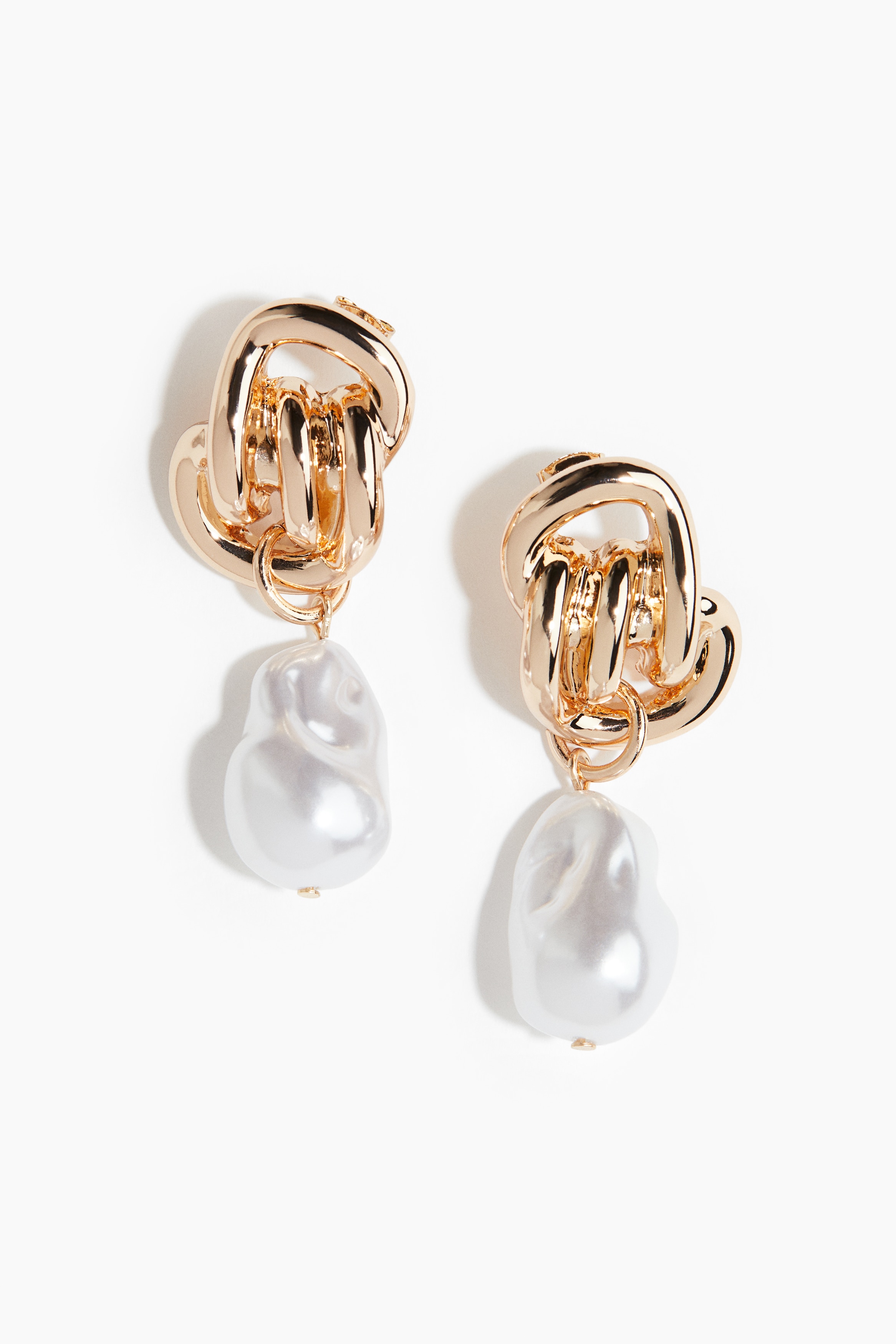 Bead-pendant earrings