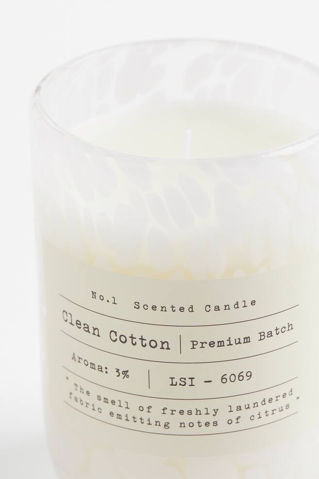 Scented candle in glass holder - White/Clean Cotton/Black/Sandalwood/Light blue/Calming Bergamot - 3