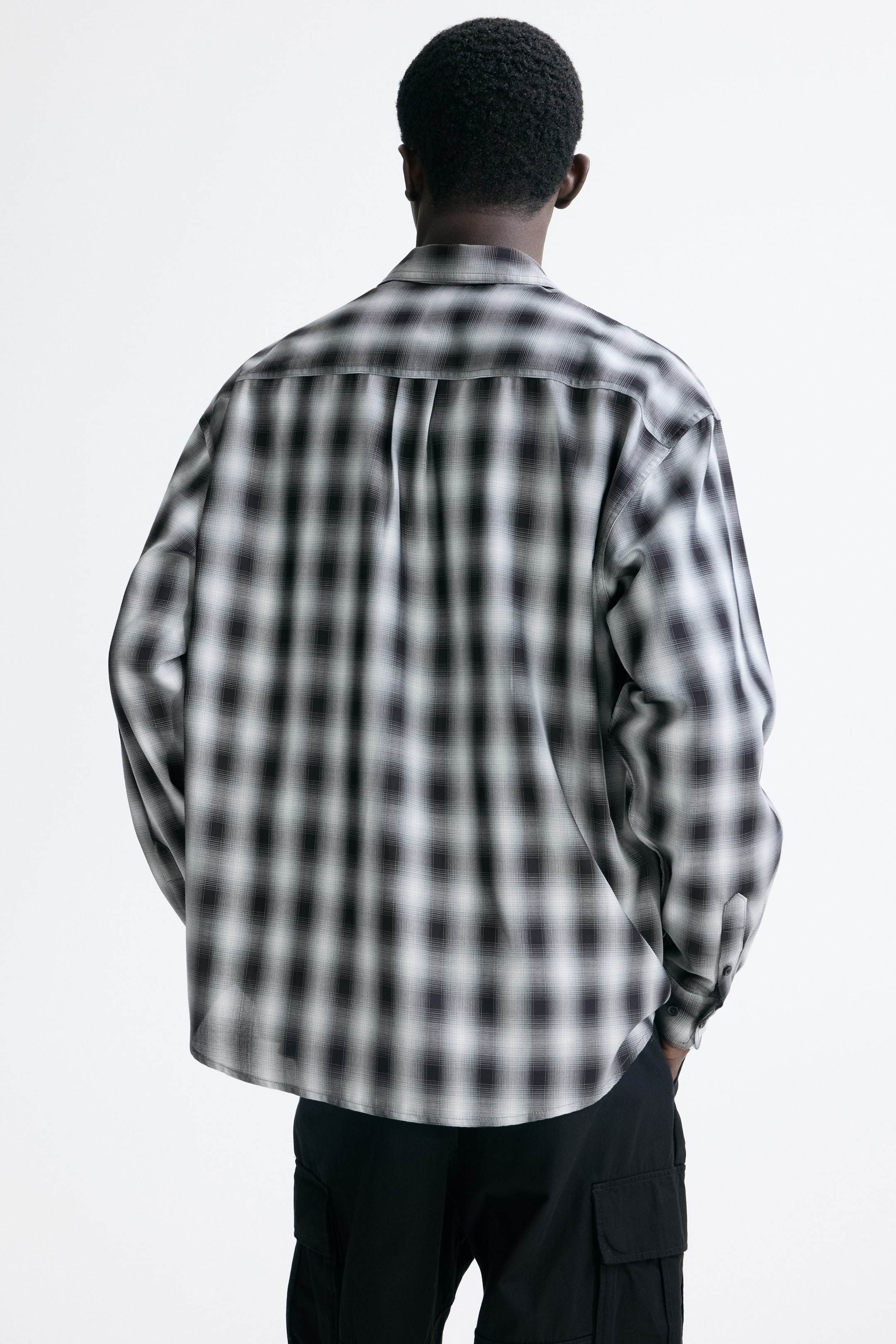 View larger image: Relaxed-Fit Shirt - Dark grey/Checked - Men | H&M CA 4
