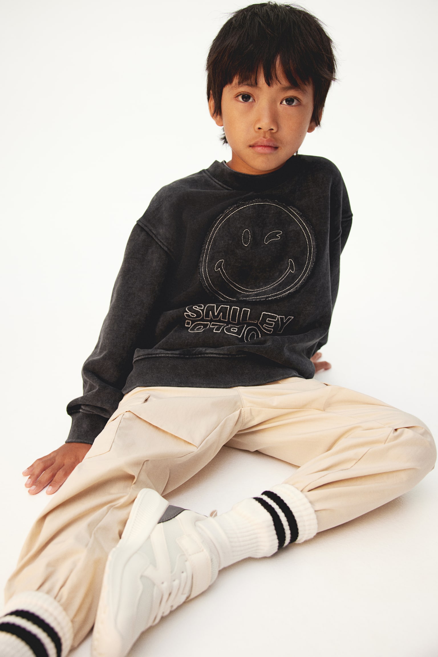 Motif-detail sweatshirt - Black/SmileyWorld®/Dark green/Pokémon - 4