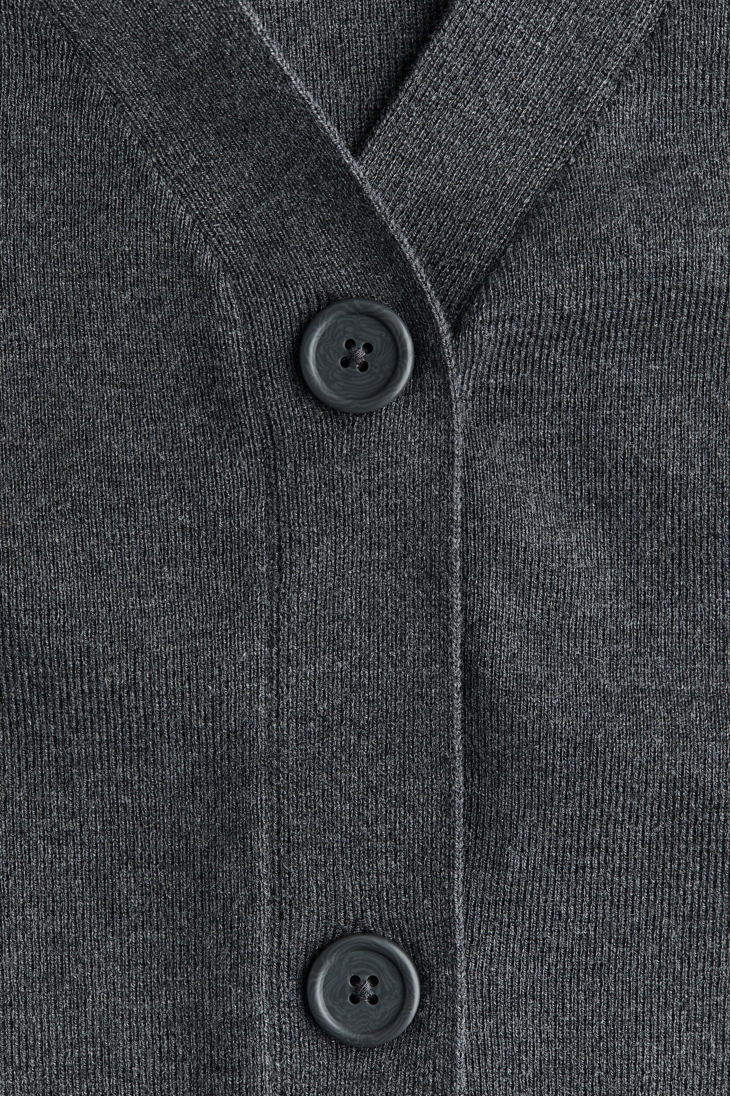 Fine-knit cardigan