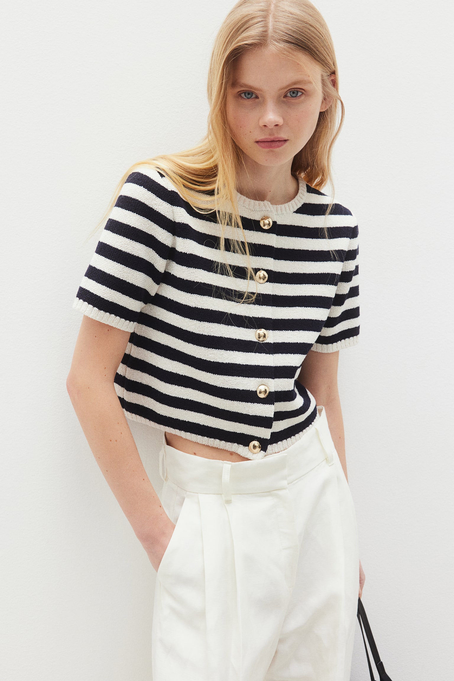 Short-sleeved cardigan - Cream/Striped - 4