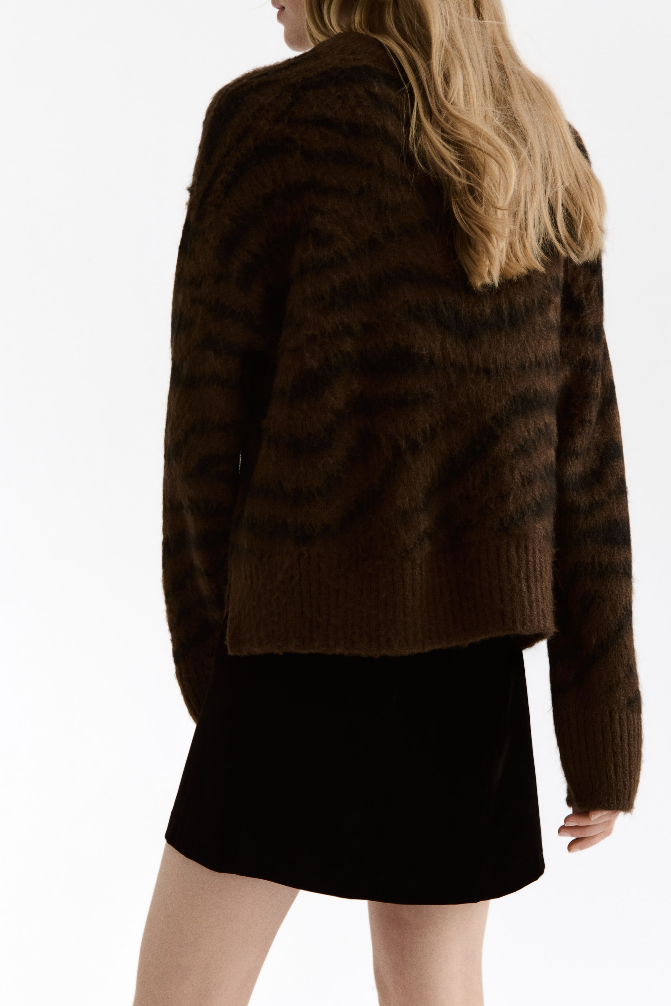 View larger image: Soft-knit jumper - Brown/Zebra print - Ladies | H&M 5