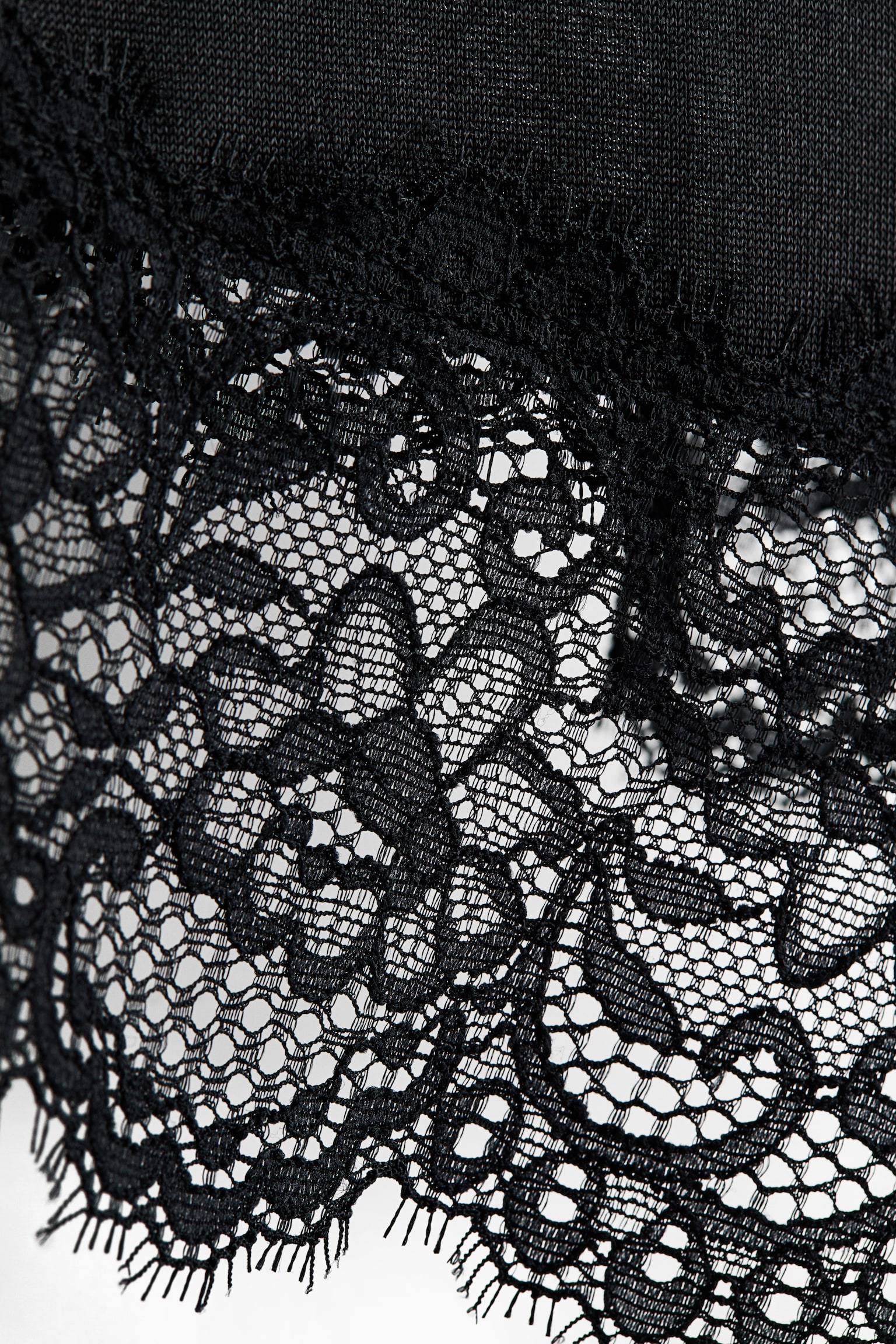 Top de alças com renda - Preto - 5