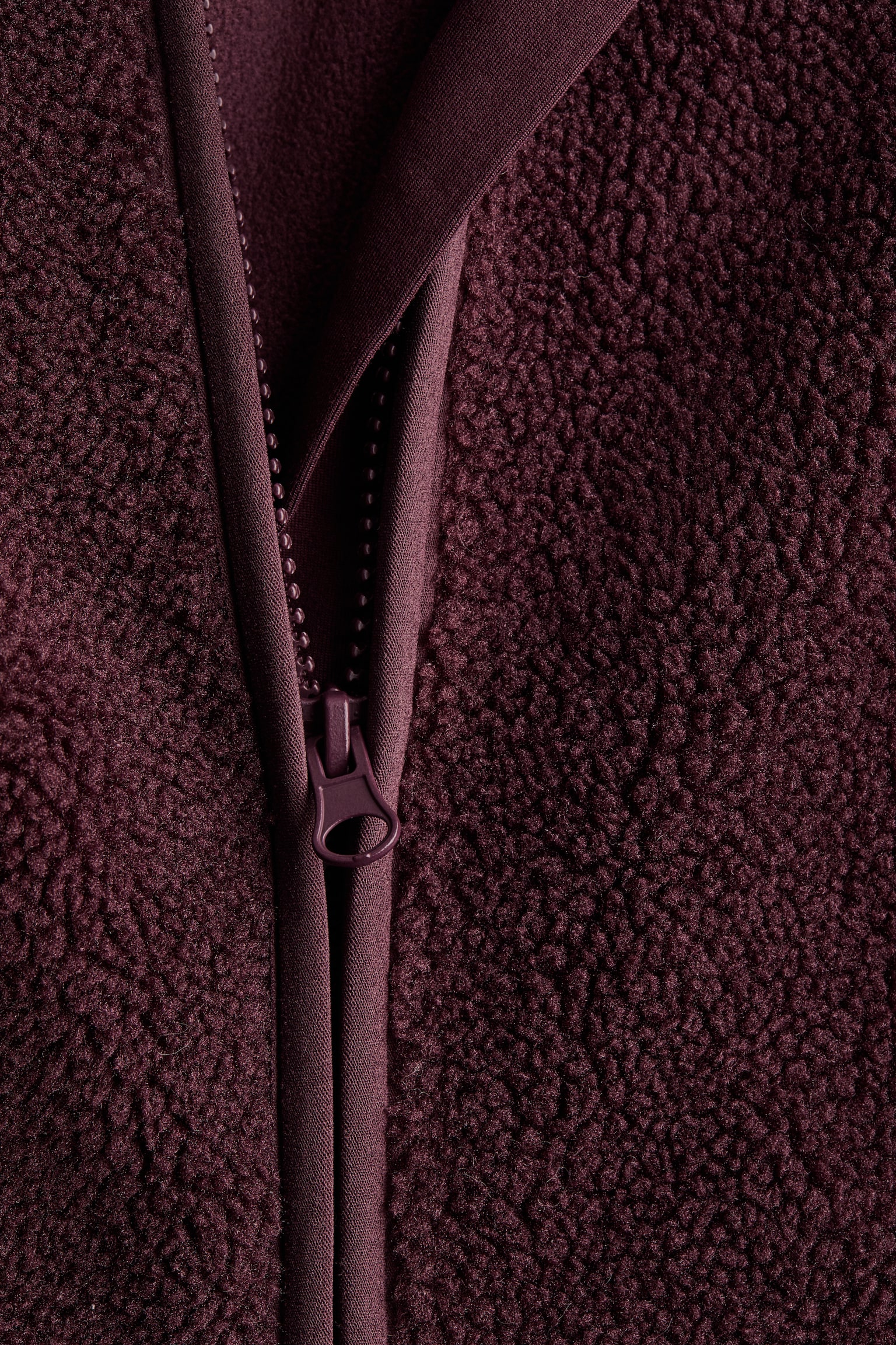 Женская куртка H&M Move Warm Teddy Fleece with ThermoMove™, цвет: Boysenberry — фото 6