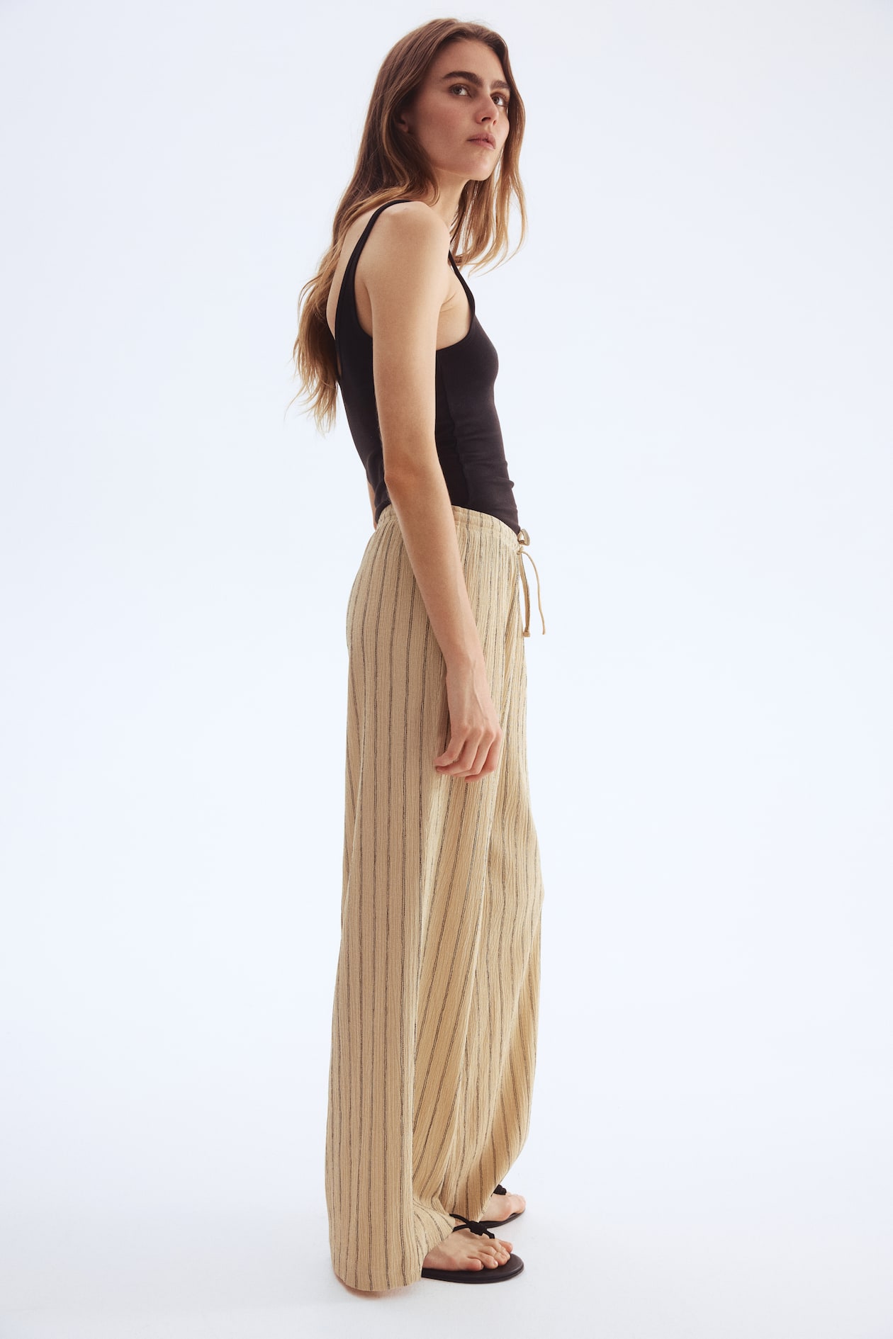 Wide-cut Pull-on Pants - image 3