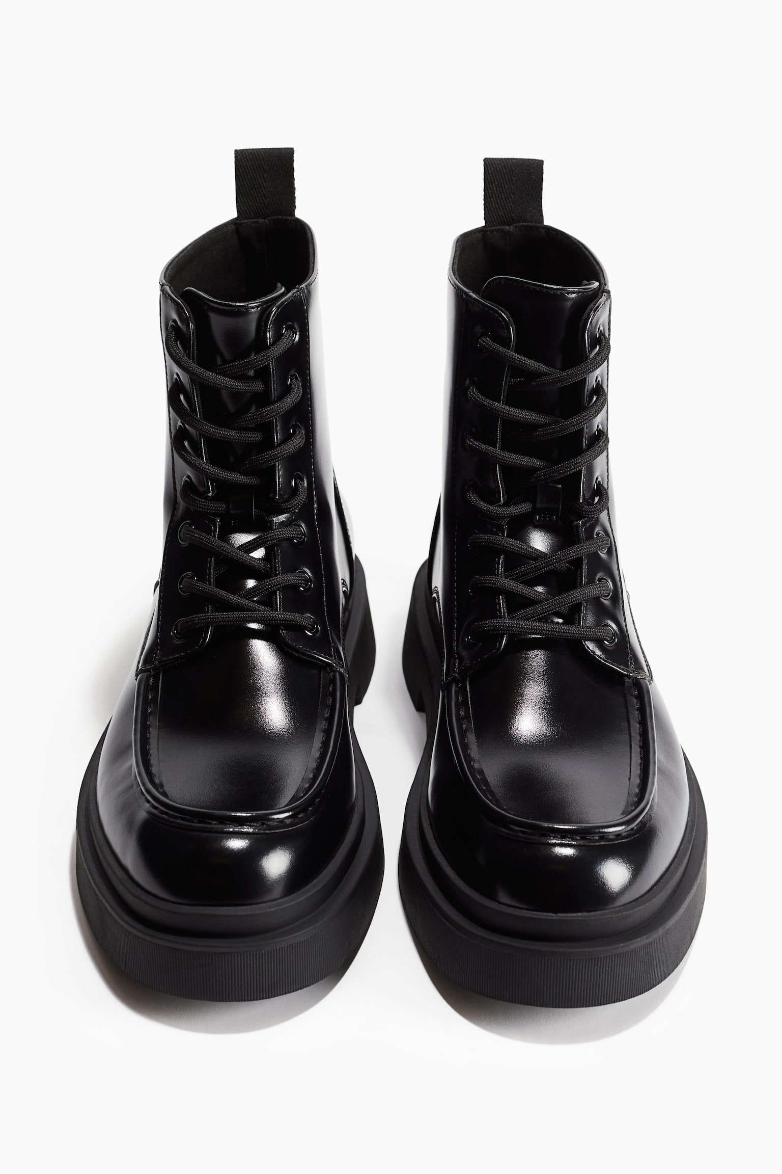 Botas com atacadores - Preto - 2