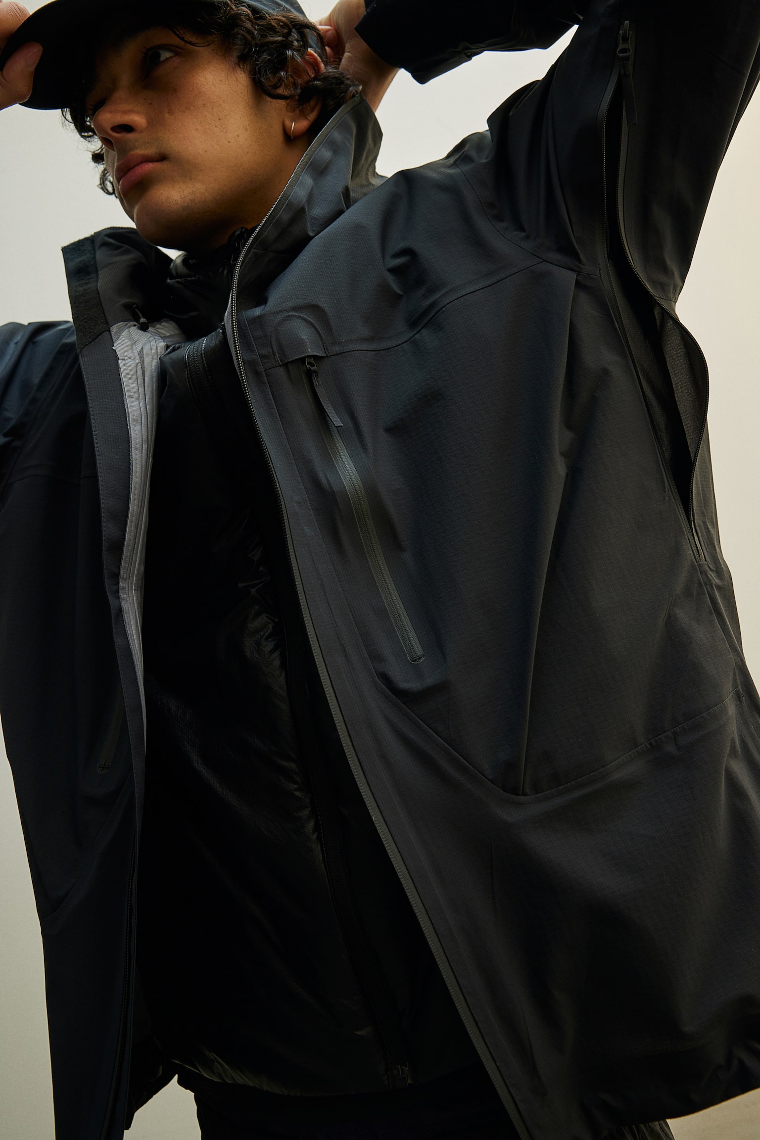 Regular Fit 3-layer Shell Jacket In StormMove™ - Black/Khaki green - 7