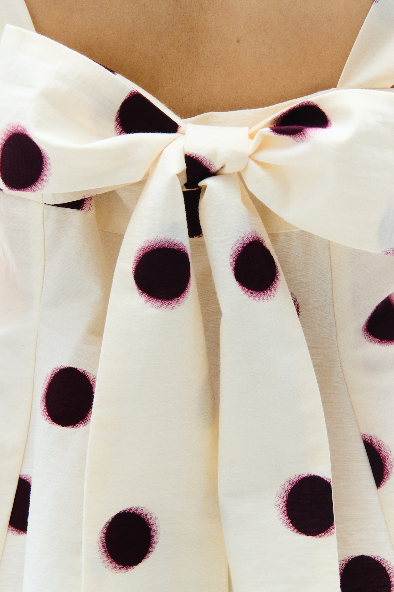 蝴蝶結飾迷你洋裝 - 奶油色/點點 - 3