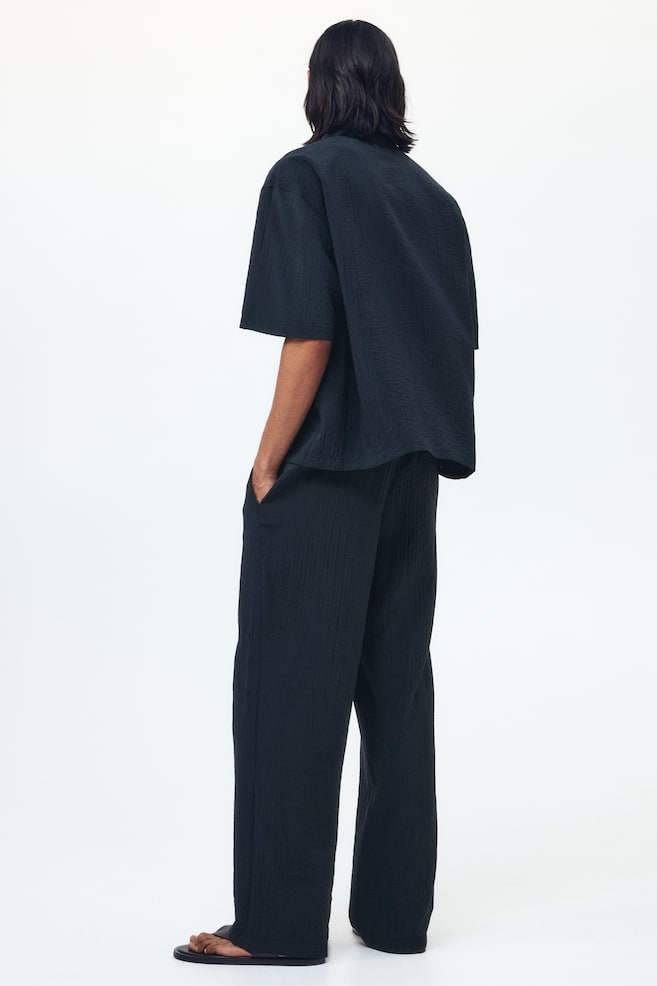 Relaxed-Fit Textured Pants - Black/White/Burgundy/Khaki green - 3