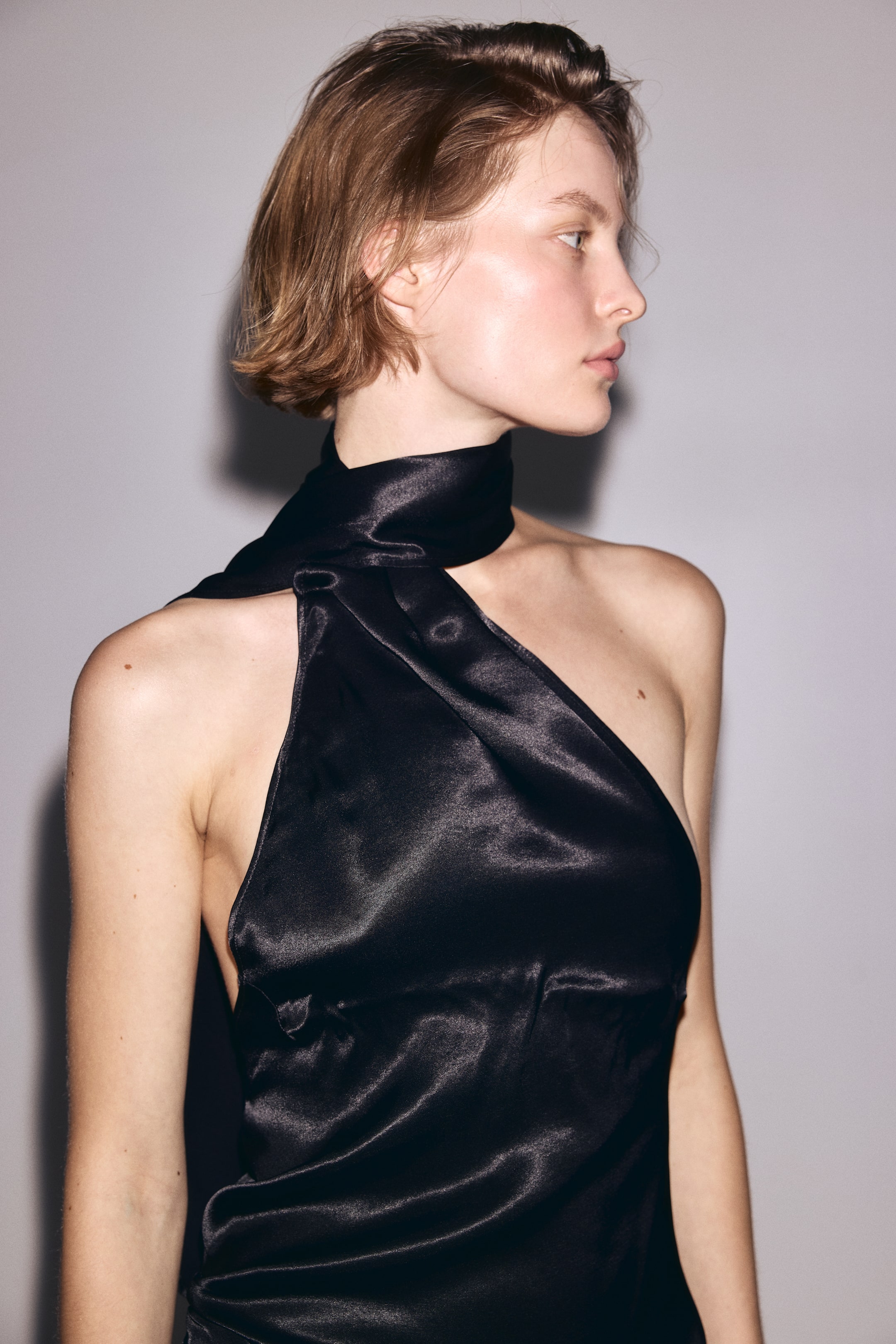 Vezi imaginea mai mare: Rochie fără mâneci cu eșarfă - Negru - FEMEI | H&M RO 2