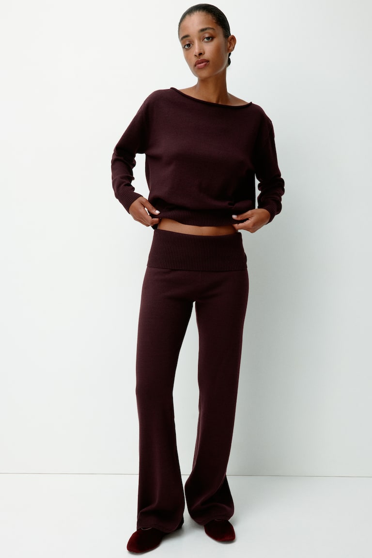 Pletene pantalone za jogu