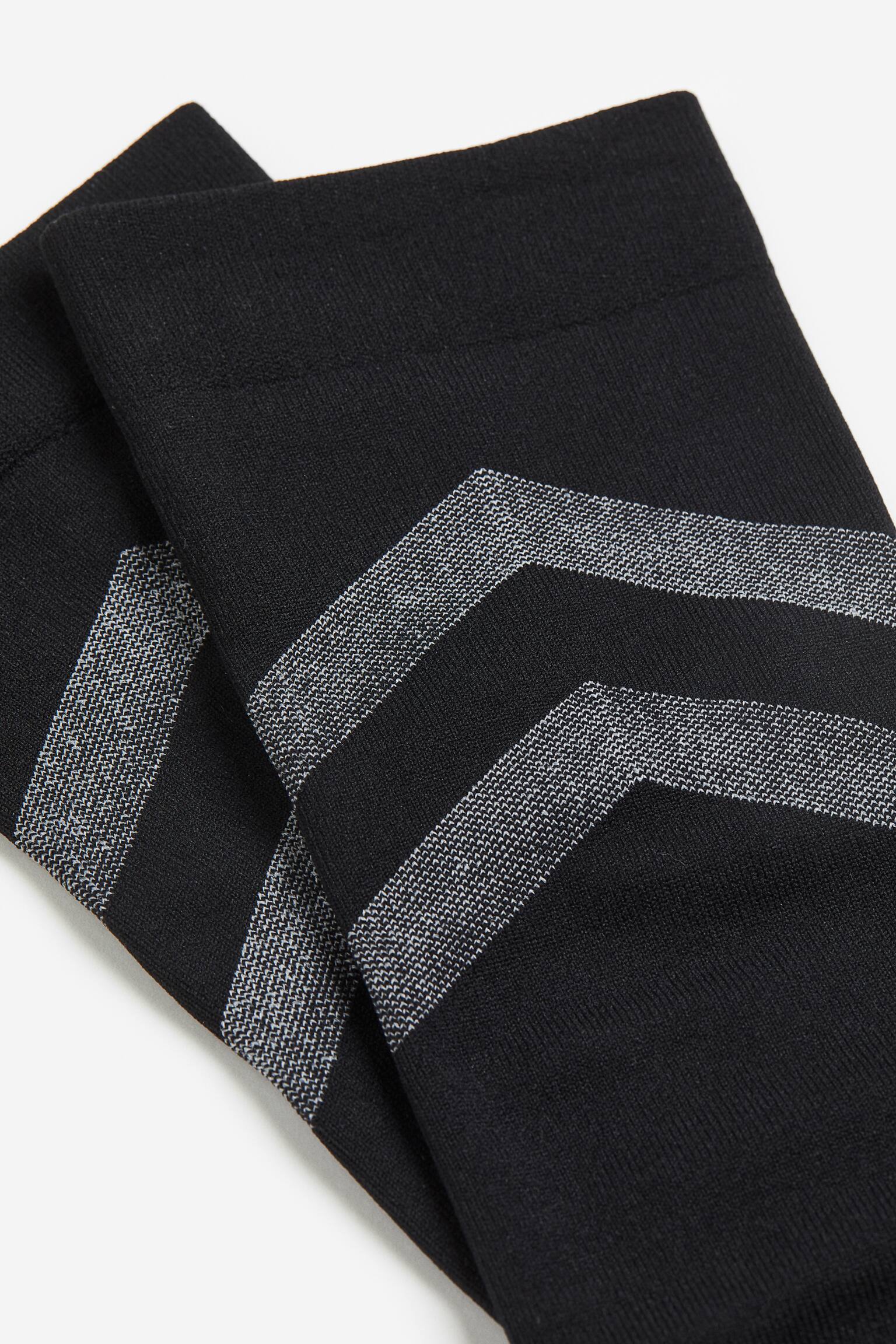 DryMove™ Seamless Arm Warmers - Black - 2