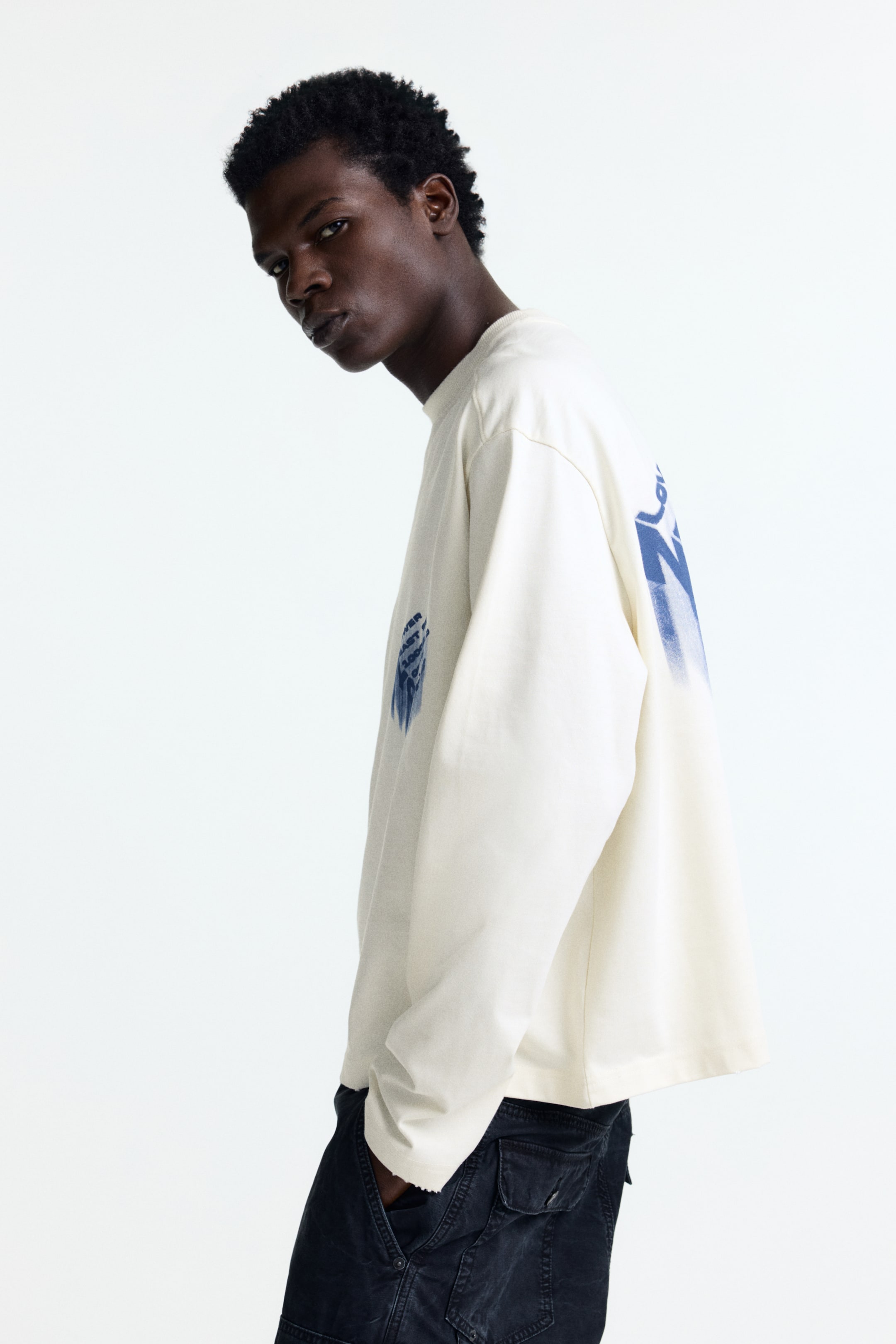 拡大画像を表示: Oversized Fit Printed jersey top - Cream/NYC - Men | H&M JP 3