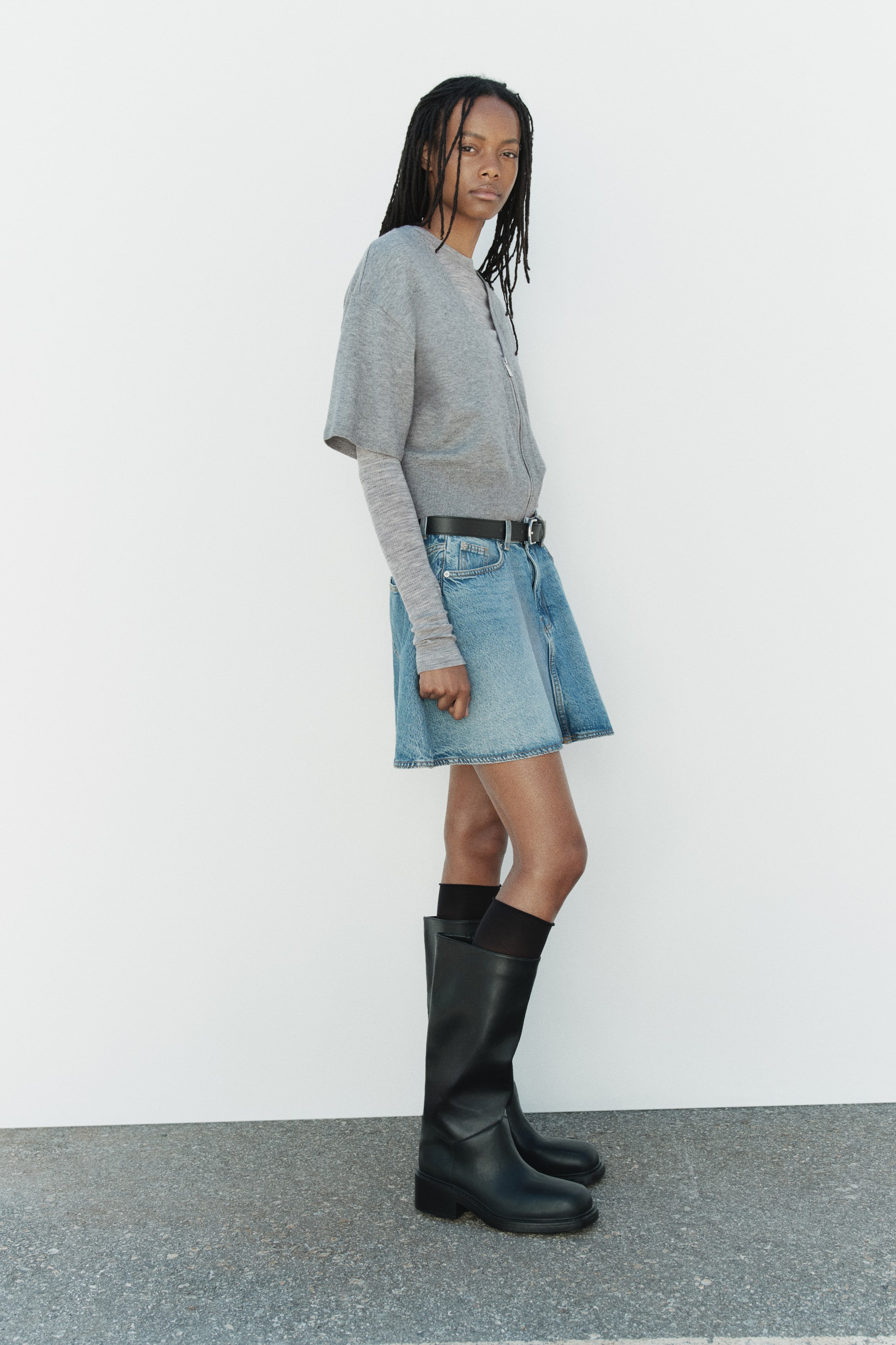 Short-Sleeved Cardigan with Zipper