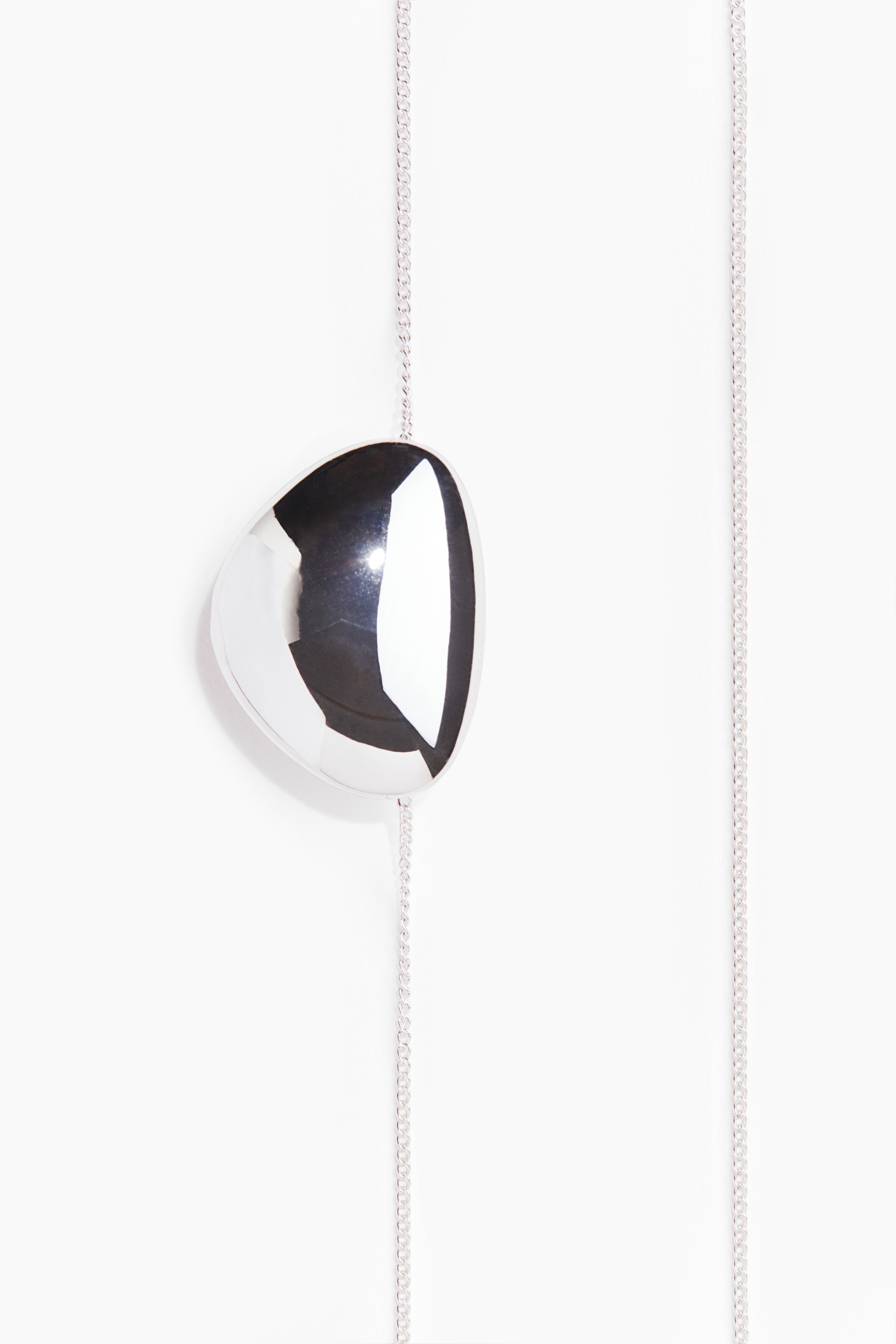 Pendant necklace