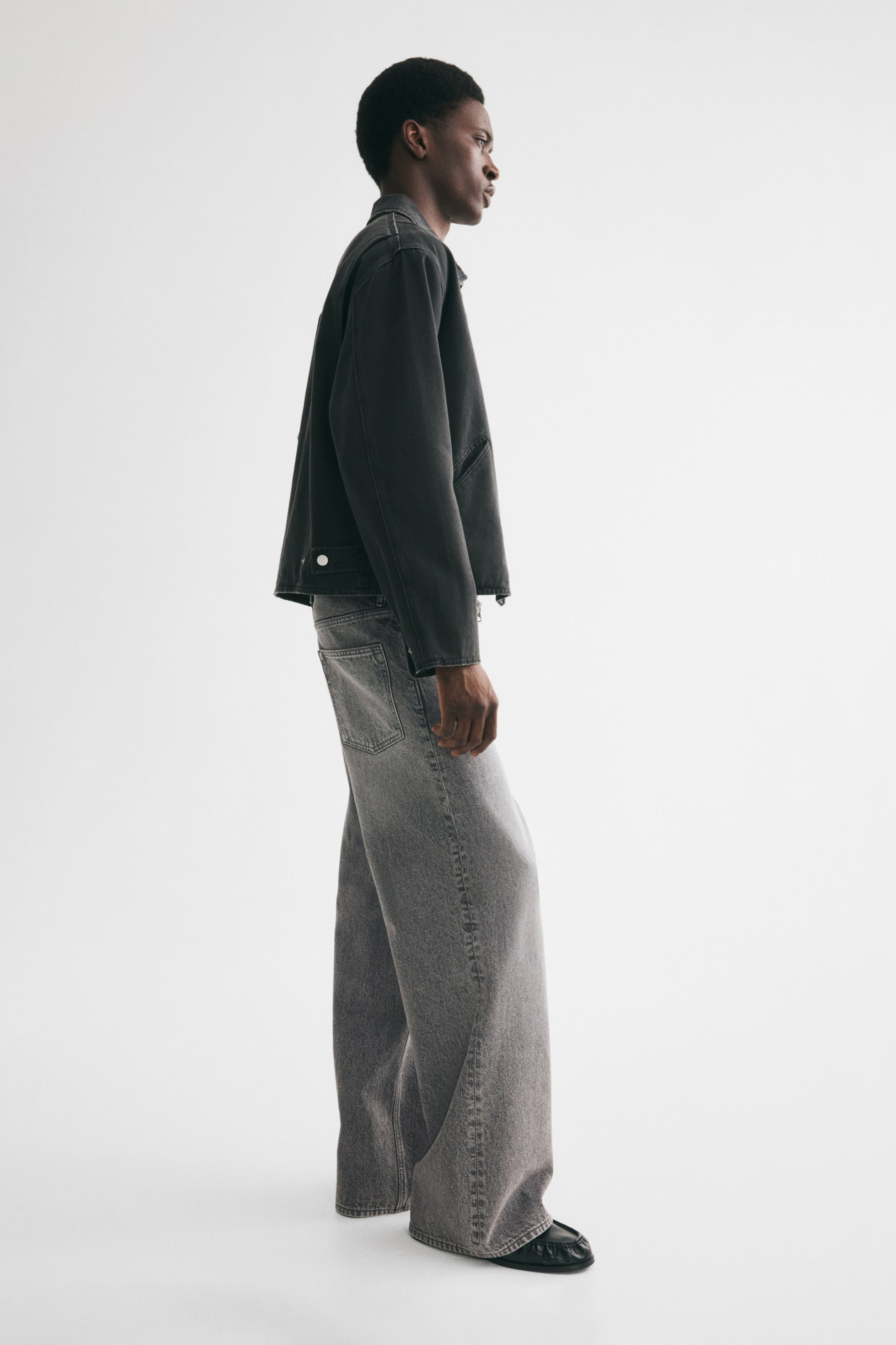 Wide-Leg Jeans