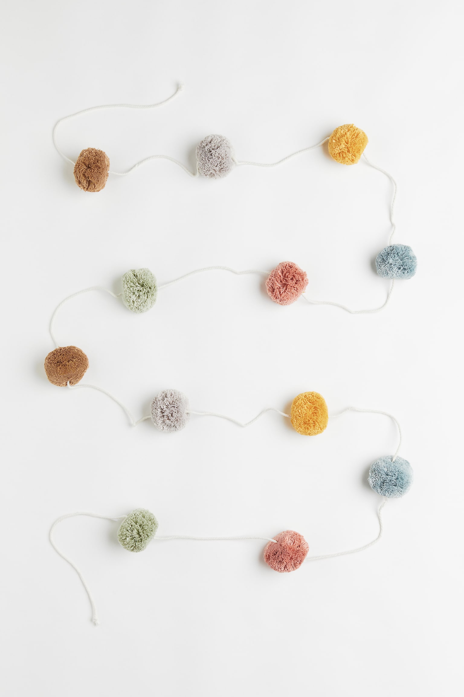 Pompom Bunting - White/multicolored - 1