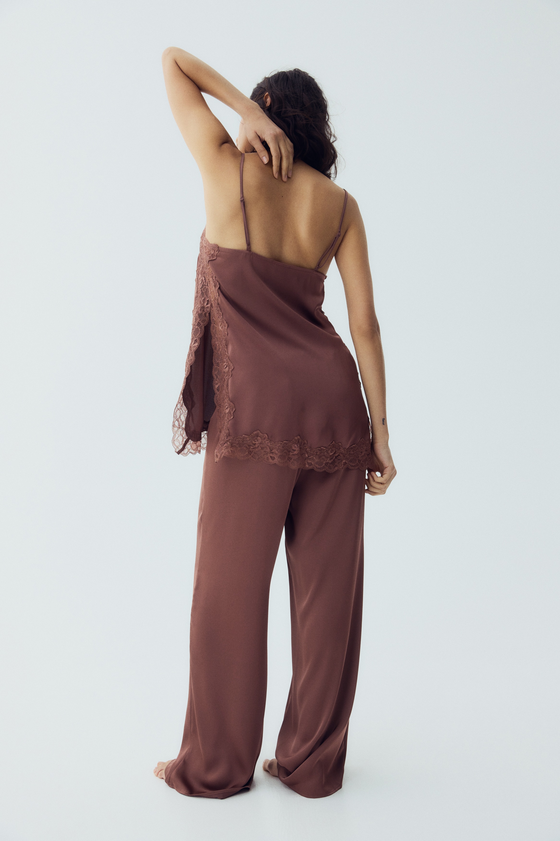Vêtement De Nuit Femme Simple Basic Rouge - Taille 14-18, Manches Courtes, Broderies Coeur - Occasion Comme Neuf
