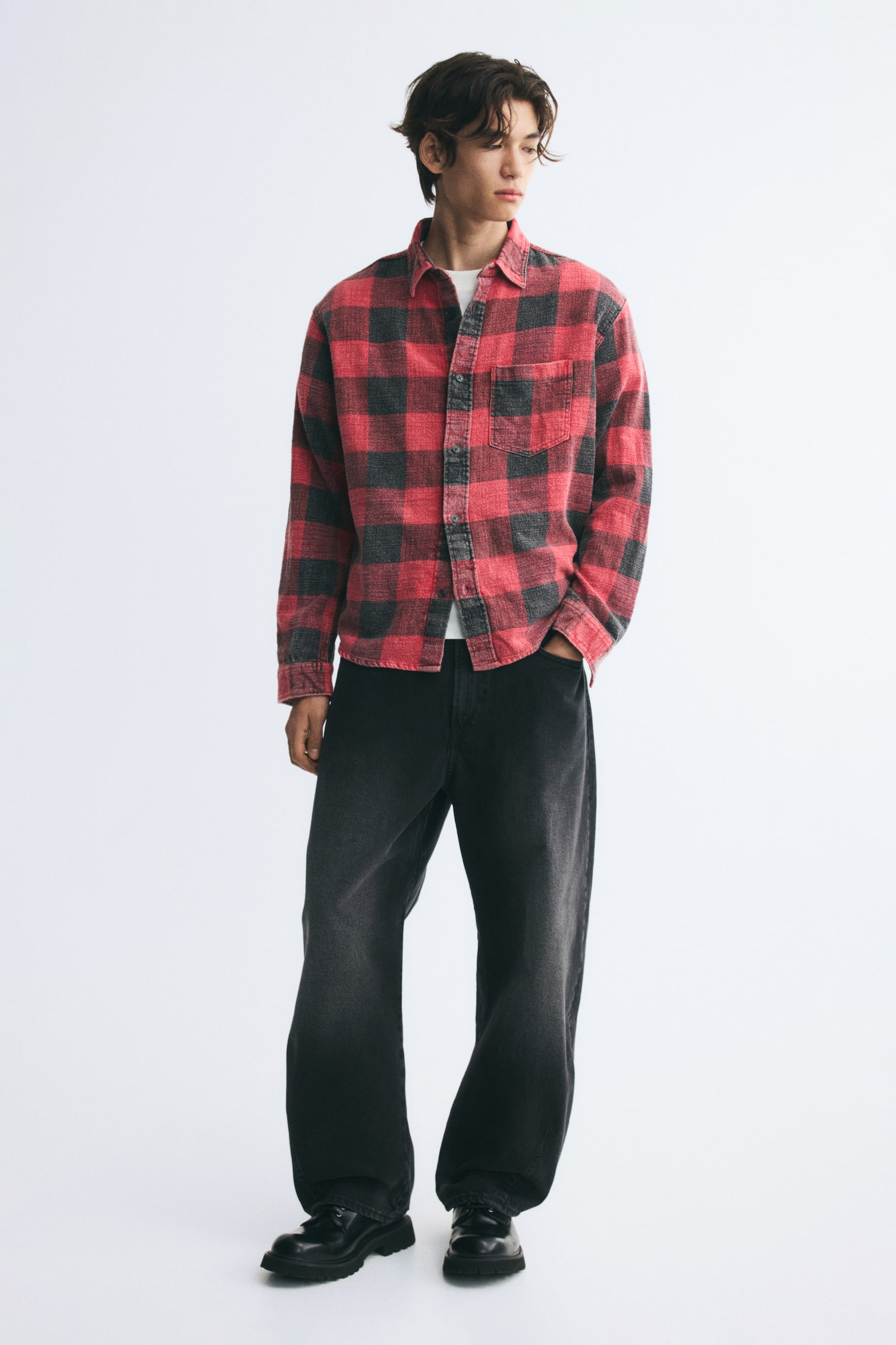 Мужская рубашка H&M Relaxed-Fit Cotton, цвет: Красный / Клетчатый — фото 5