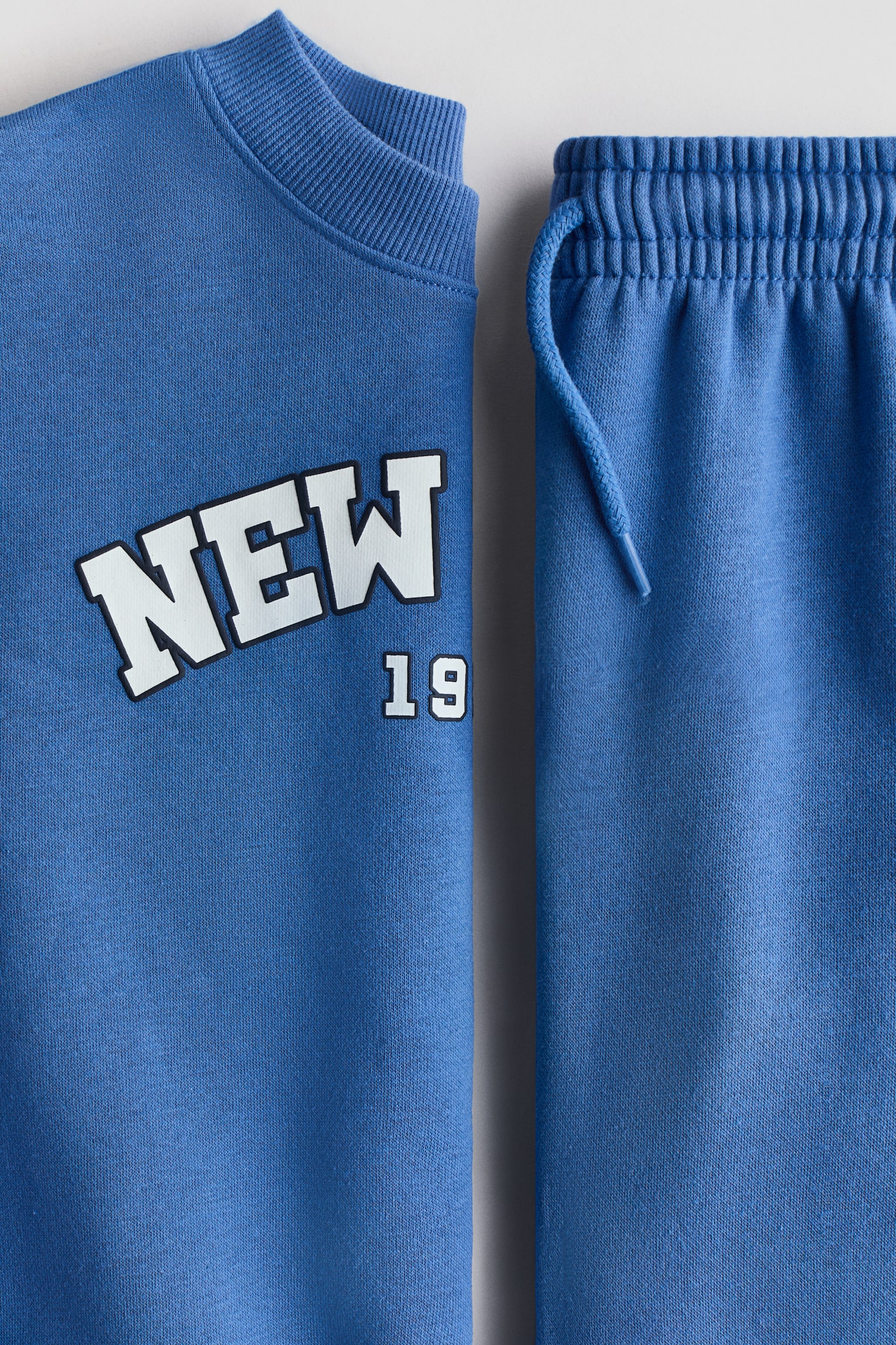 2-piece sweatshirt and joggers set - Blue/New York/Grey marl/NASA/Dark grey/Dinosaur/Light green/94/Beige/Khaki green/Tyrannosaurus Rex/Navy blue/New York - 2