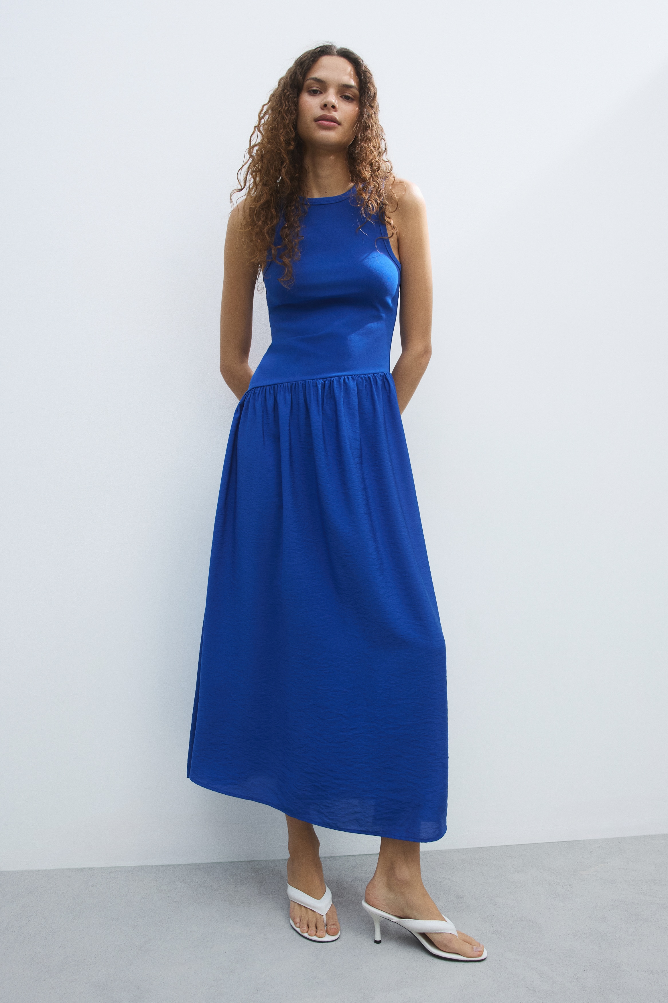 Ausgestelltes Kleid - Knallblau/Schwarz/Khakigrün
