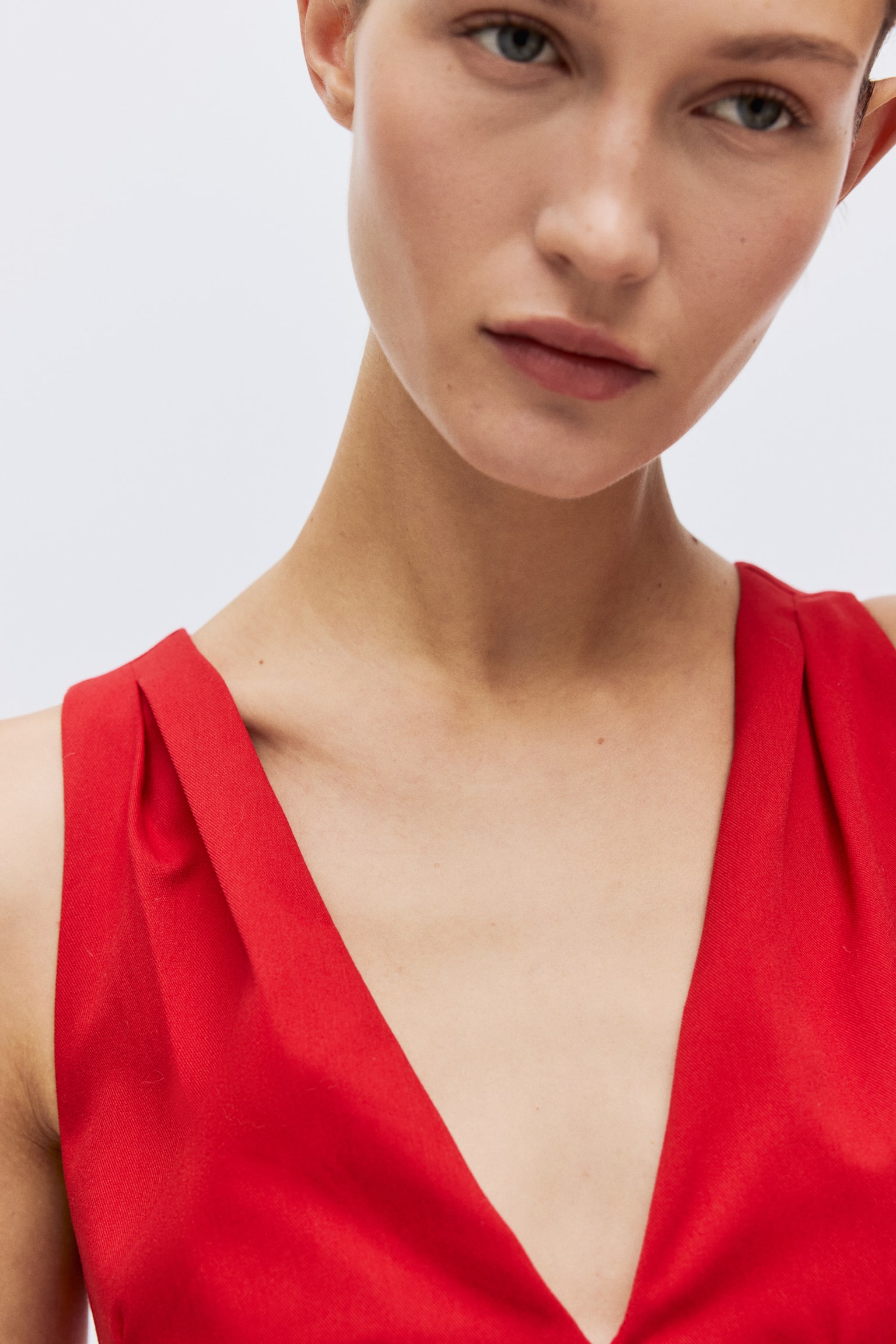 שמלה עם מחשוף וי והצרה במותן - אדום/חום/מנומר/שחור - 5