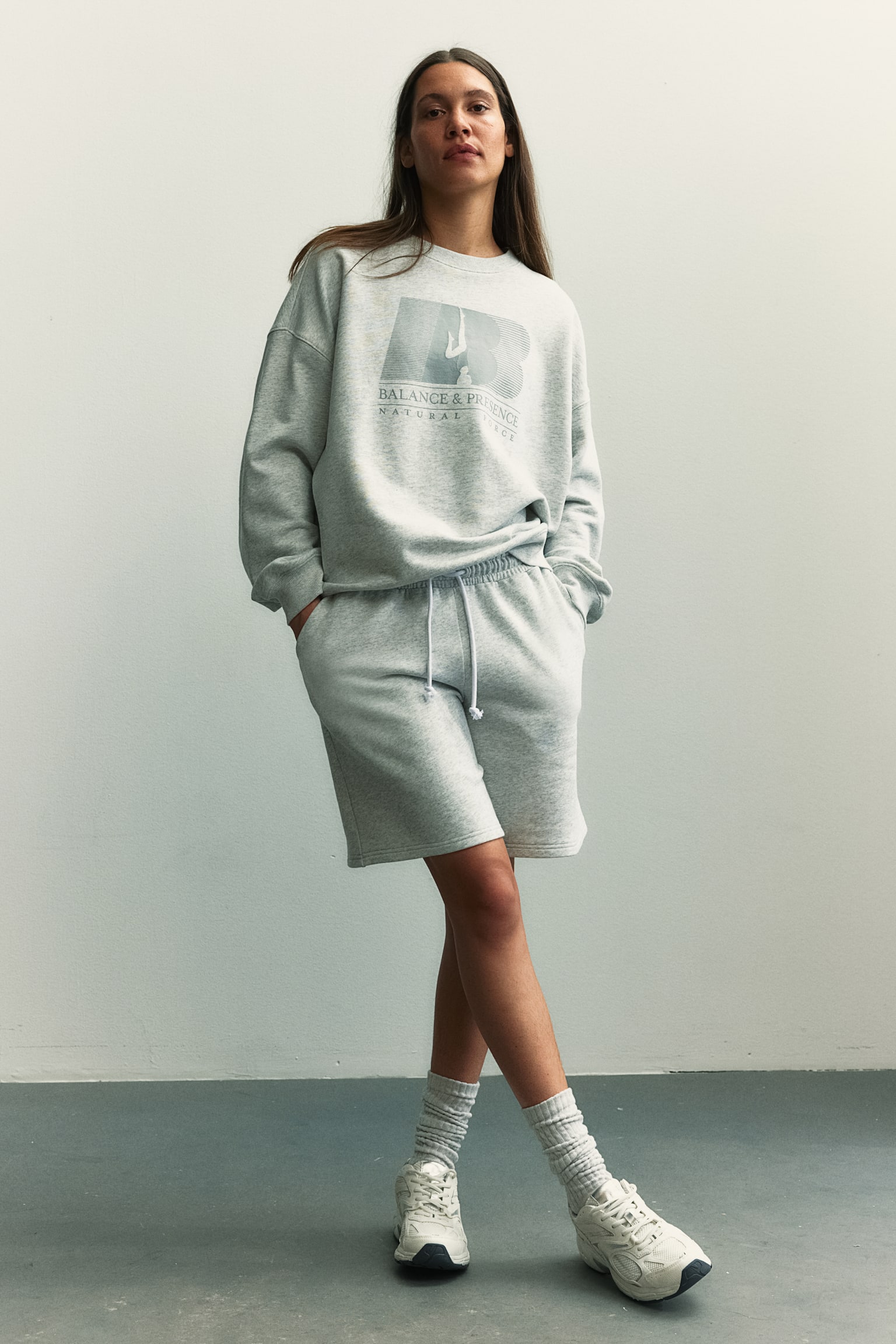 Oversized sports sweatshirt - Light grey/Balance & Presence/White/Move/Light blue/Light grey marl - 1