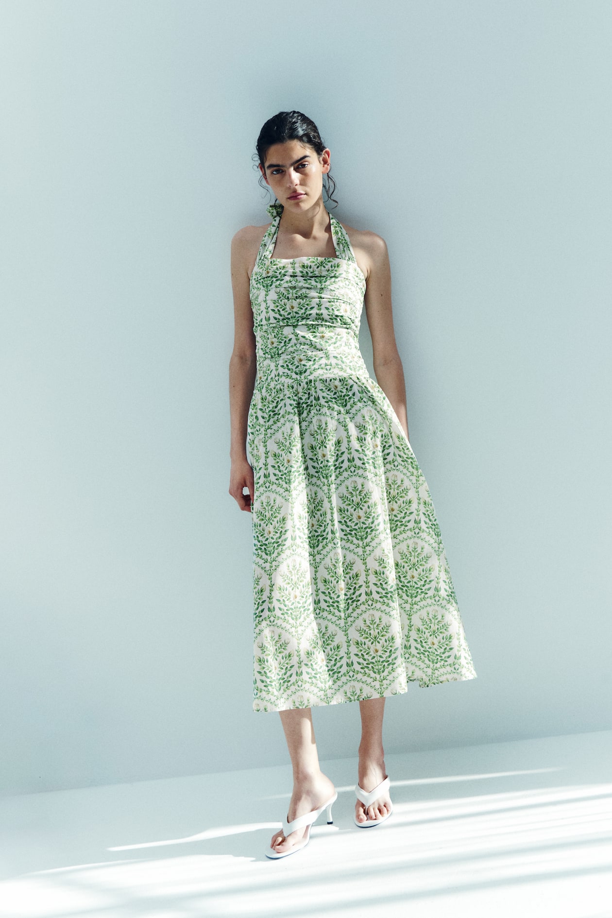 slim fit dress slacks Green Floral Open Back Mini Dress - Casual Dresses main image 1