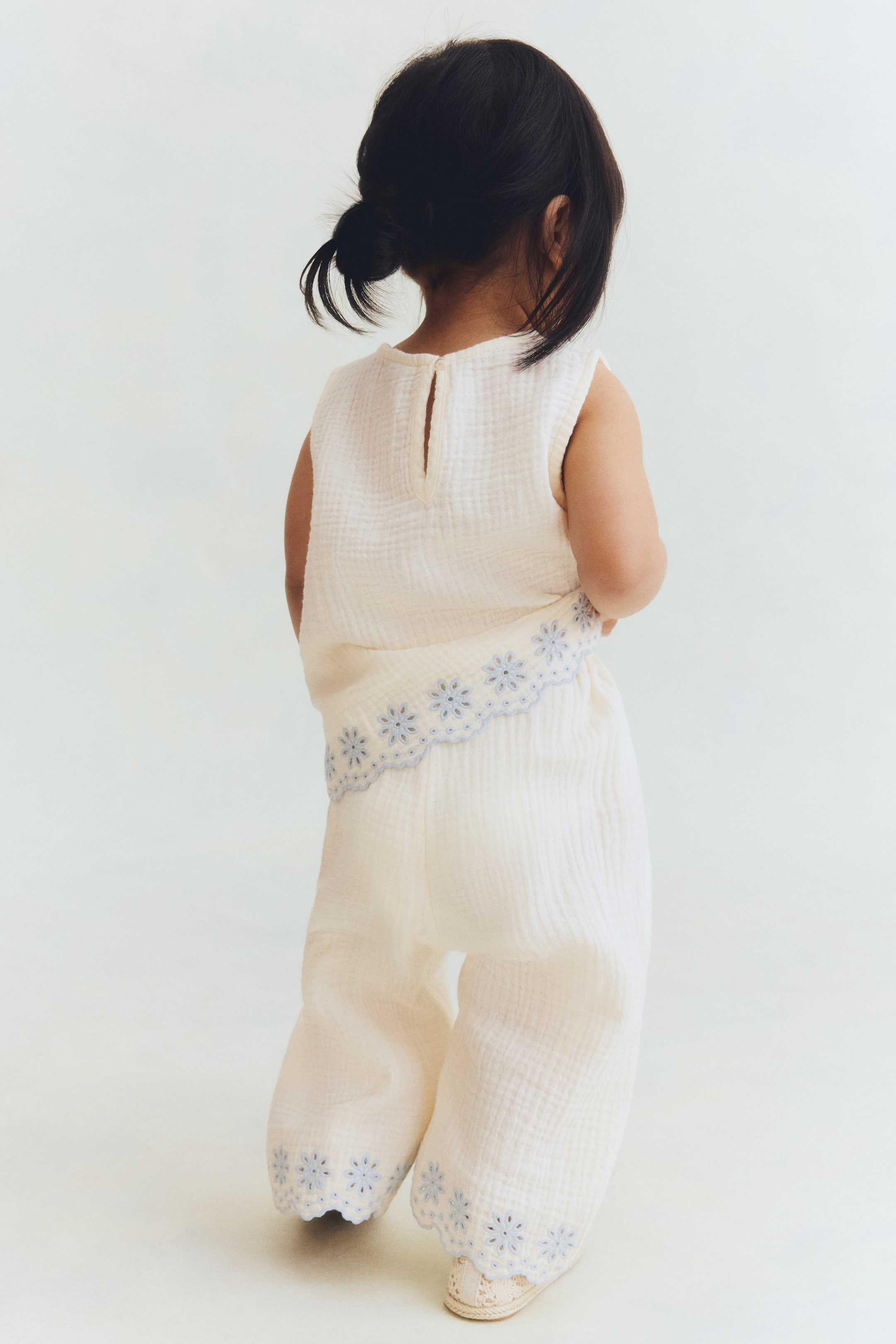 2-Piece Embroidered-Detail Cotton Set