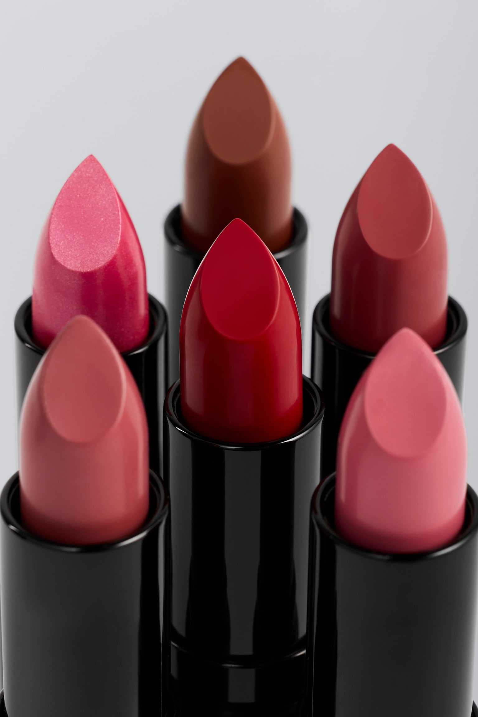 Perfect Moisture Lipstick - Flourish Pink/Velvet Nude/Heather/Burnished Pink/Dusty Rose/Rosewood/Cranberry/Crystal Rosemauve/Satin Pink/Vivid Pink/Precious Rose/Marvelous Mauve/Ultimate Red/Classic Red/Mocha Mauve/Bare Blusht15/Light Cocoa/Rose Beige/Angelic Nude/Pink Pompas/Cinnabar/Blackberry Mood/Berry Red/Coral Peach - 2
