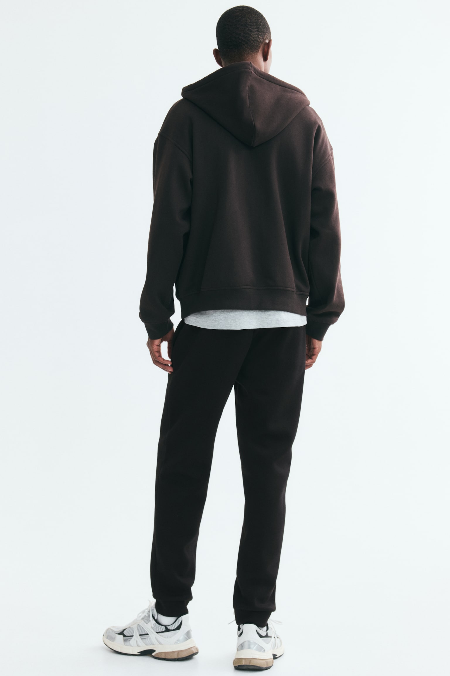 Мужские брюки H&M Regular-Fit Interlock Sweatpants, цвет: Чёрный — фото 4